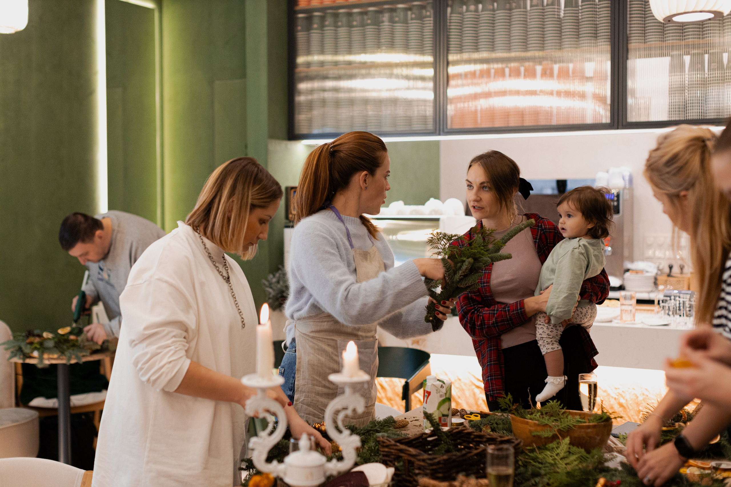 Мк свечи и венок (новогодний корпоратив). Анастасия Ракчеева Художник