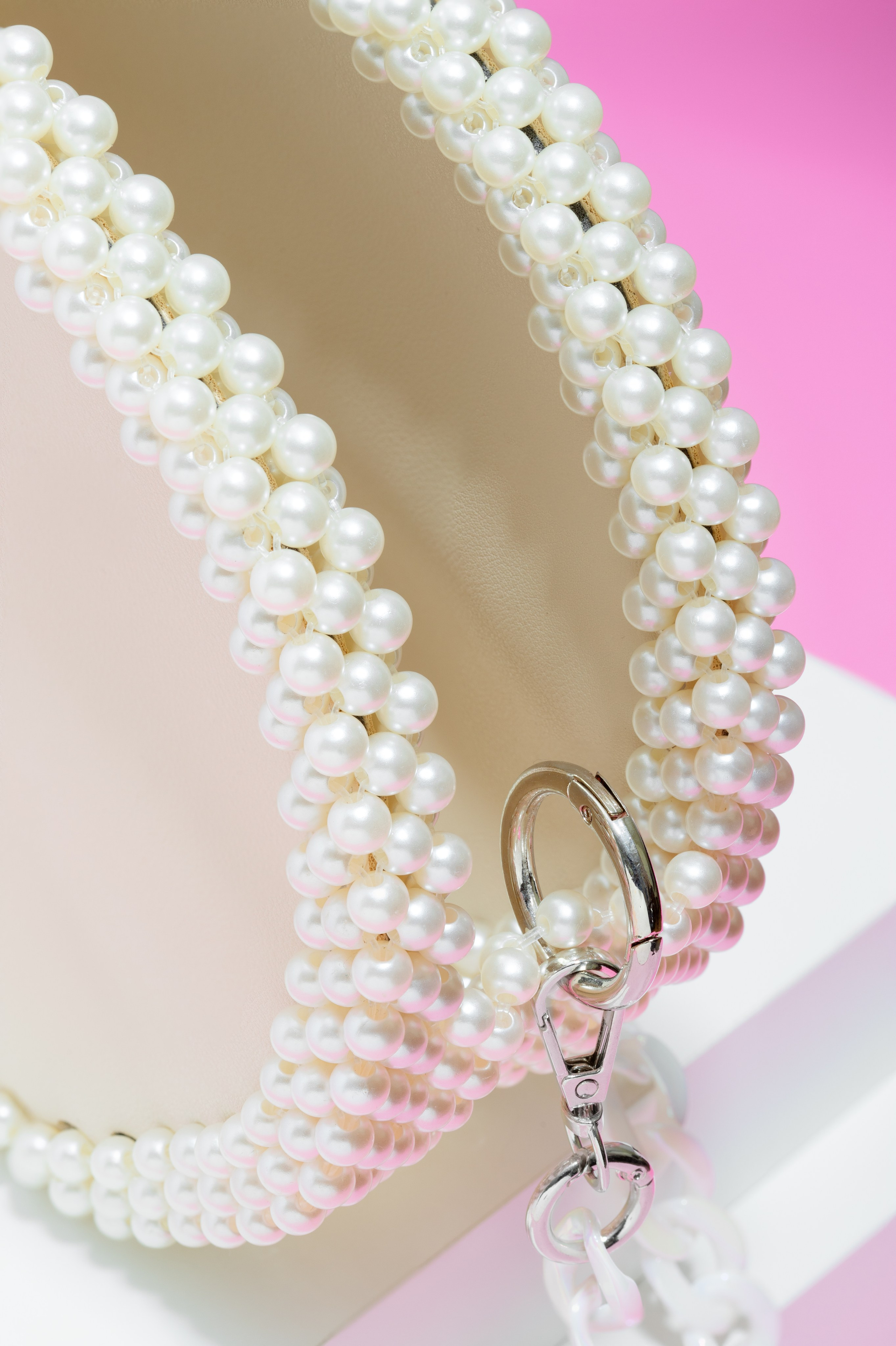 Аксессуары: обувь, сумки, очки. Предметный фотограф в Москве Мария Игнатенко. Нейрофото, ретушь, сет-дизайн