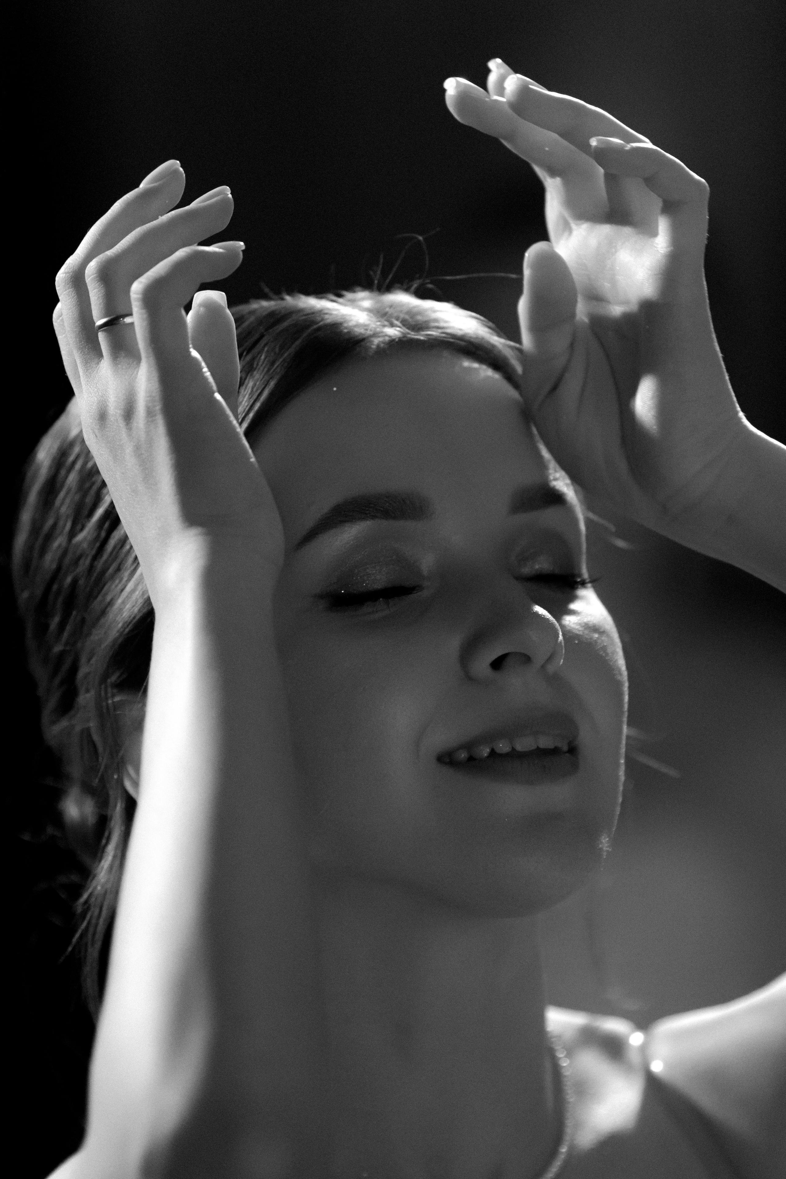 И жили они долго и очень счастливо. Михаил и Юлия Лыженко — свадебный фотограф Волгоград