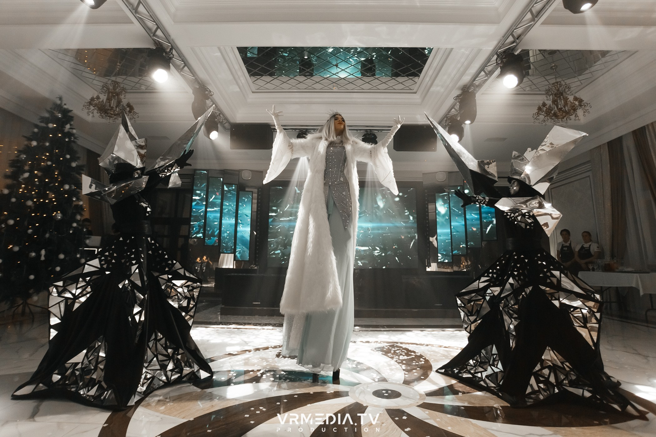 Новогодний вечер в ресторане «Лазурный Берег»