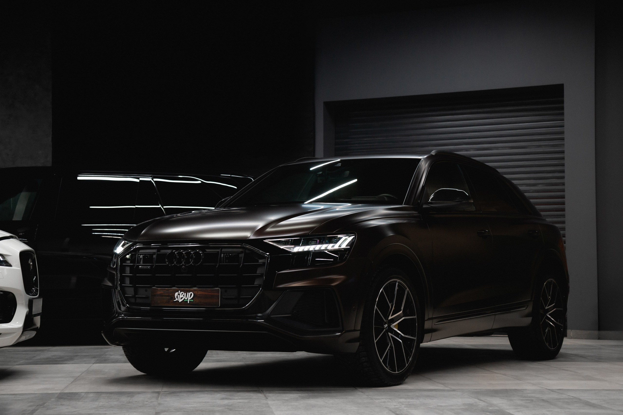 Audi Q8 matte. Автомобильный фотограф и видеограф в Новосибирске|Александра Косухина