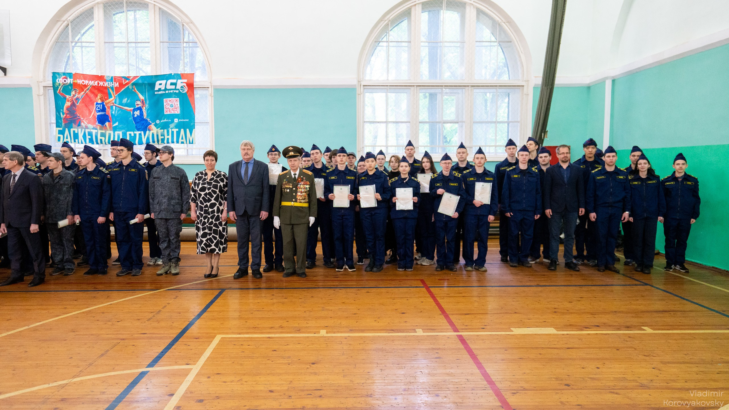 Торжественное закрытие курса военной подготовки. Фотограф Владимир Коровяковский