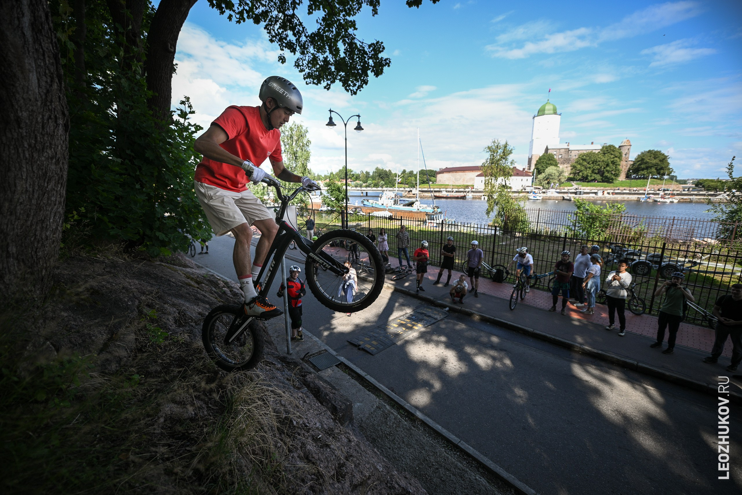 Vyborg velotrial outdoor with Zhao Xuan