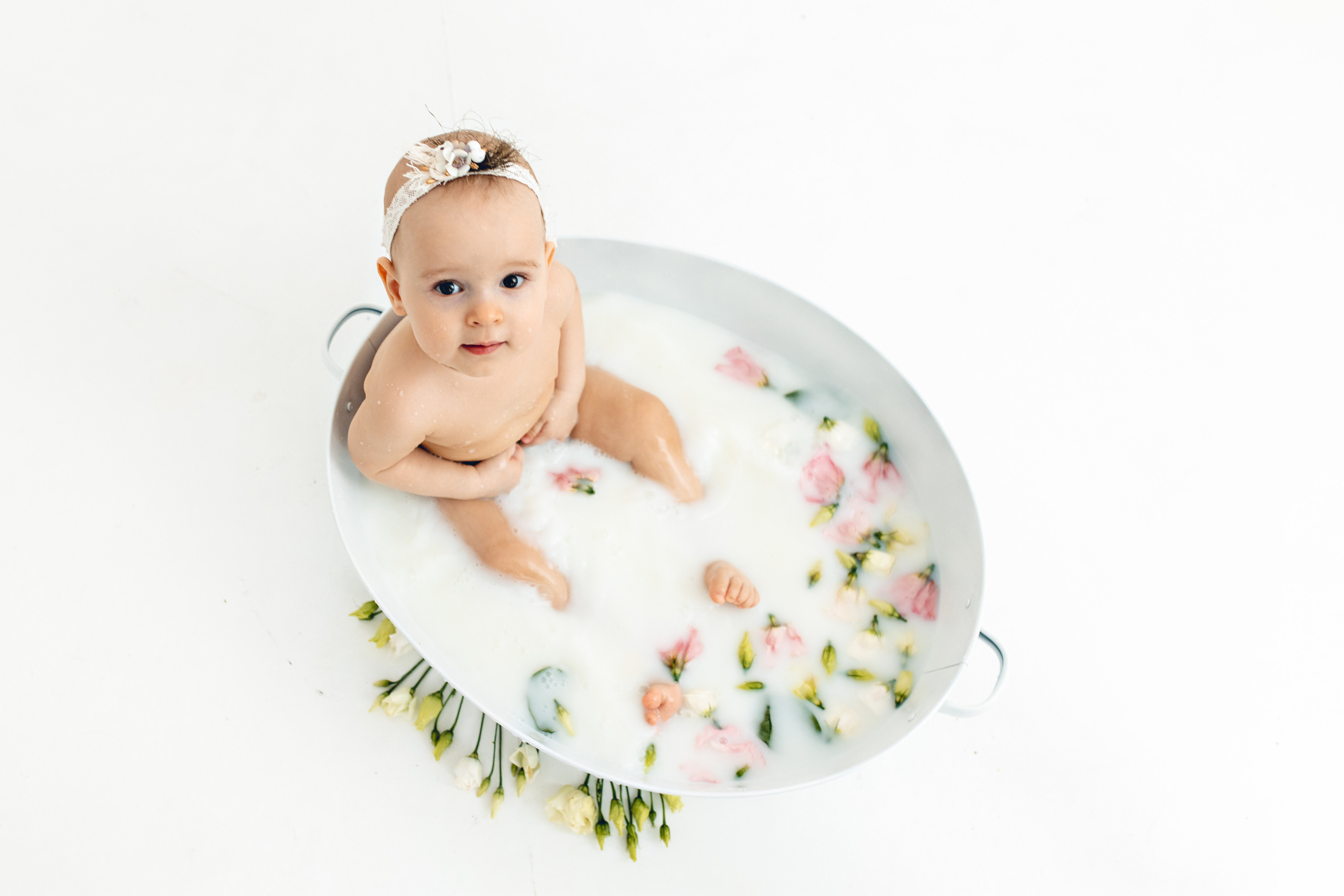 Первый тортик Софии. Фотограф новорожденных в городе Ульяновске Павленкова Лилия