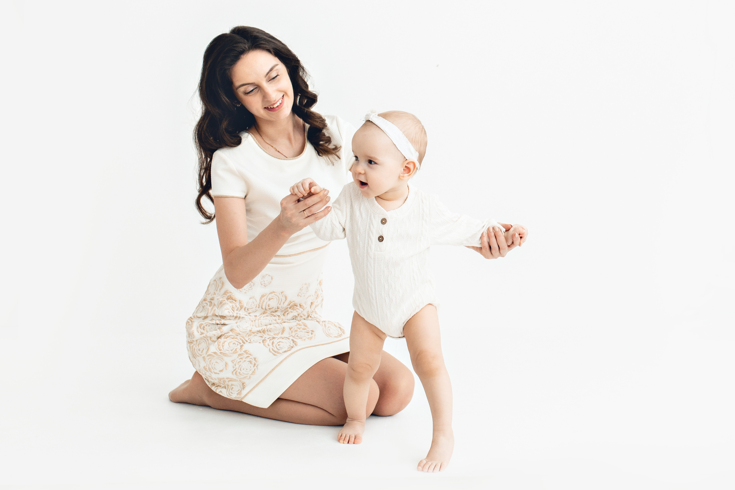 Первый тортик Софии. Фотограф новорожденных в городе Ульяновске Павленкова Лилия