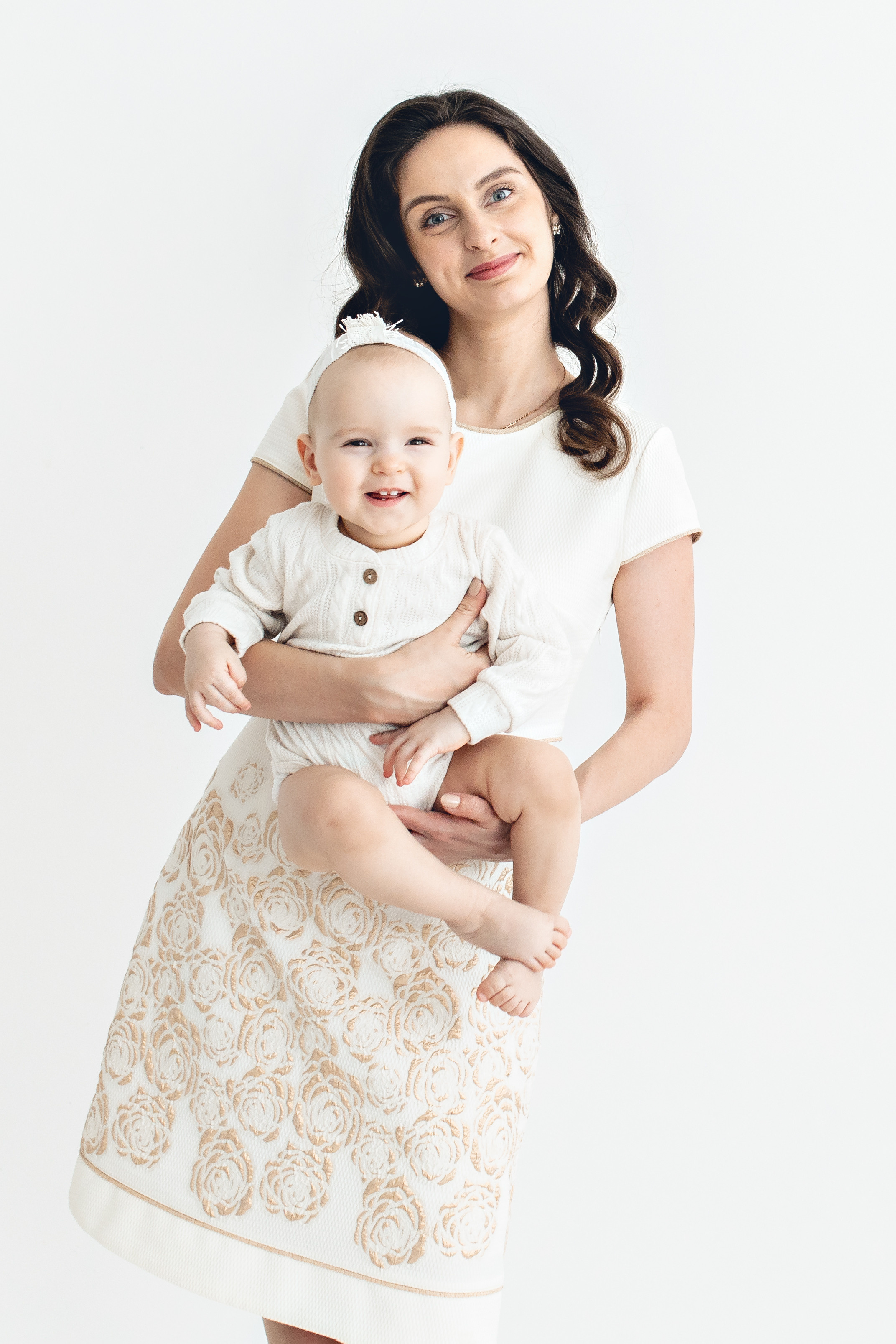 Первый тортик Софии. Фотограф новорожденных в городе Ульяновске Павленкова Лилия