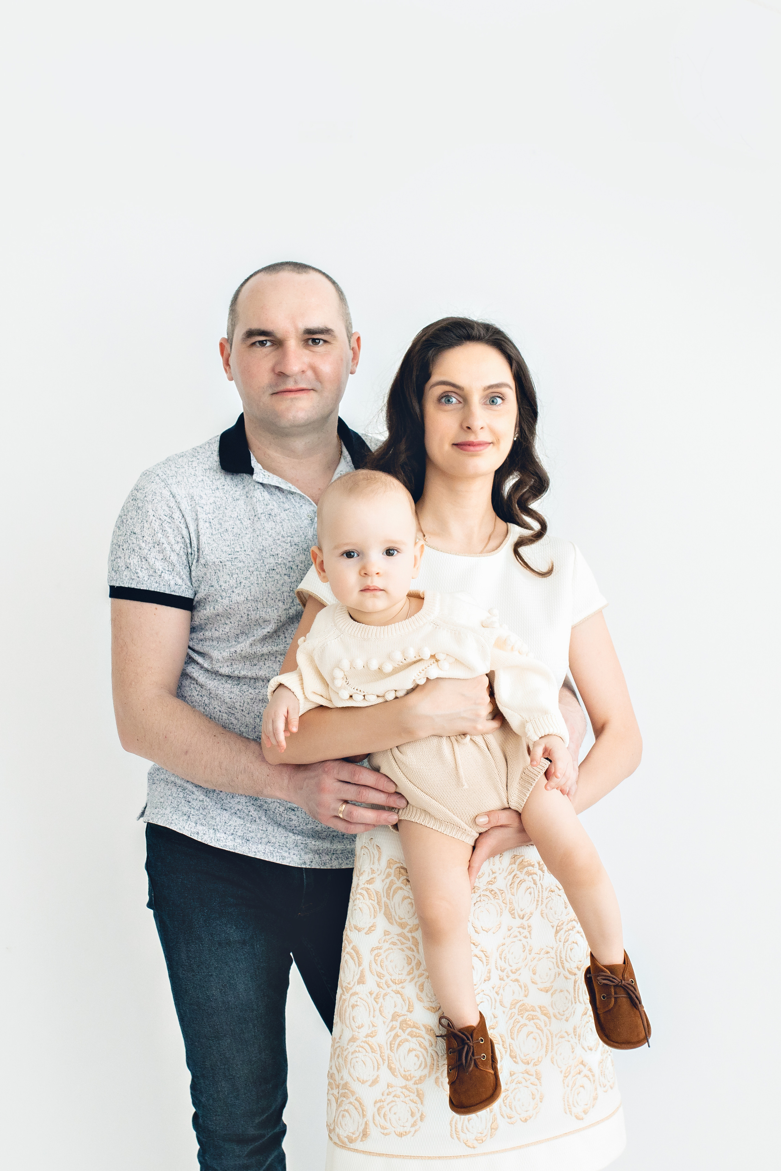 Первый тортик Софии. Фотограф новорожденных в городе Ульяновске Павленкова Лилия