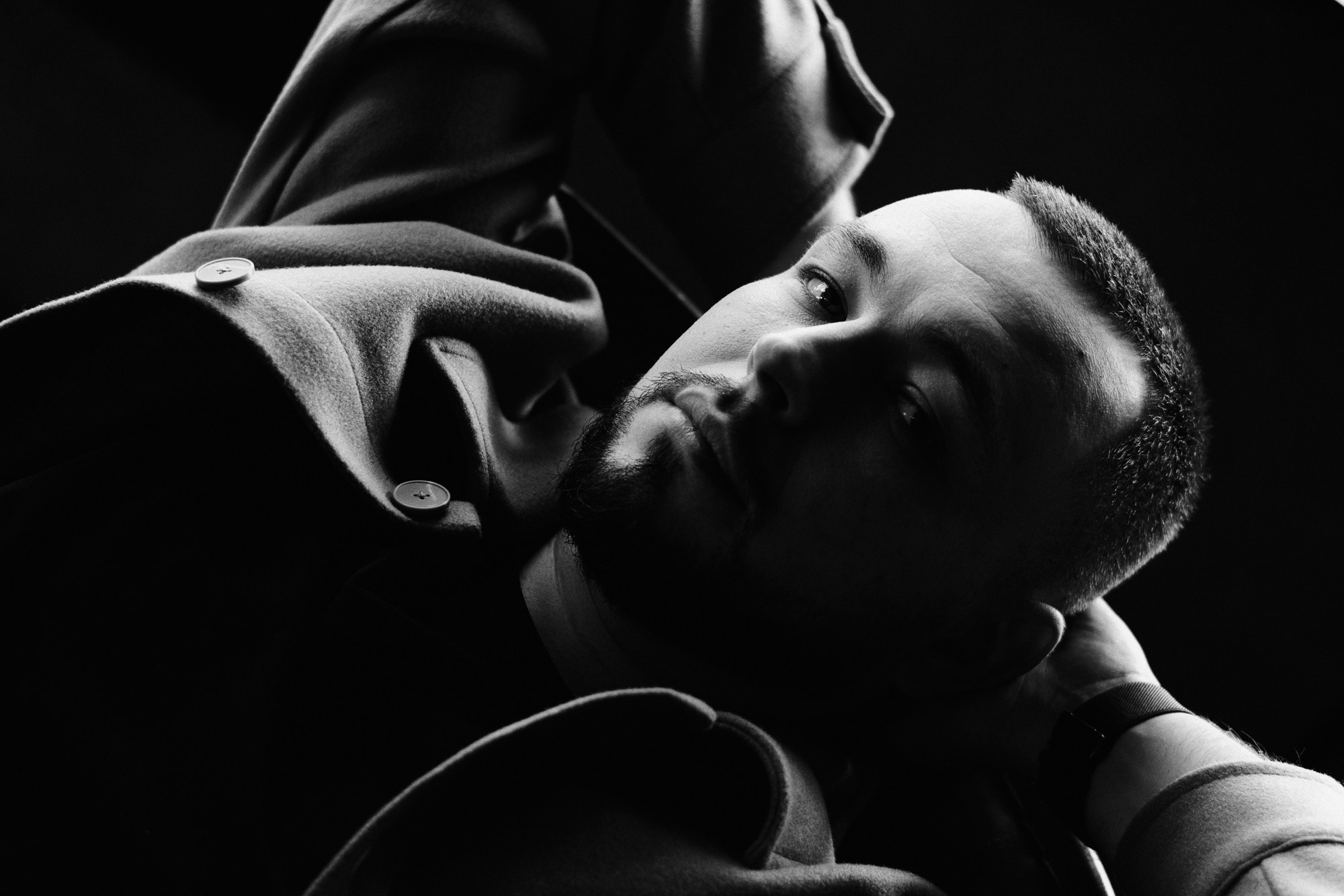 Мужской портрет в студии Тюмень — Фотосессия для мужчин | Дарья Мустафина. Портретный фотограф Тюмень Дарья Мустафина