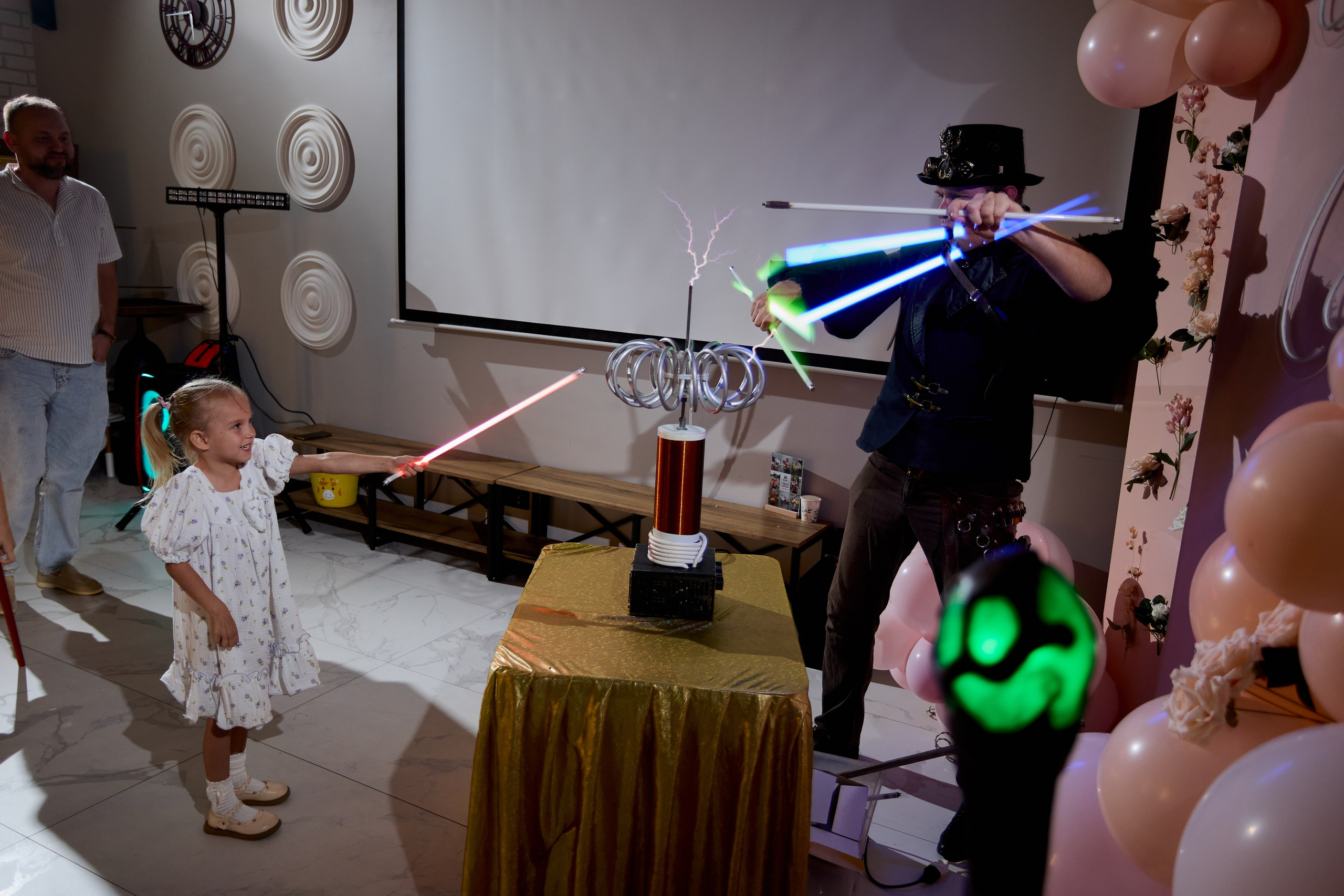 Малифисента и Тесла шоу. Свадебный фотограф Москва и Московская область Борисов Сергей