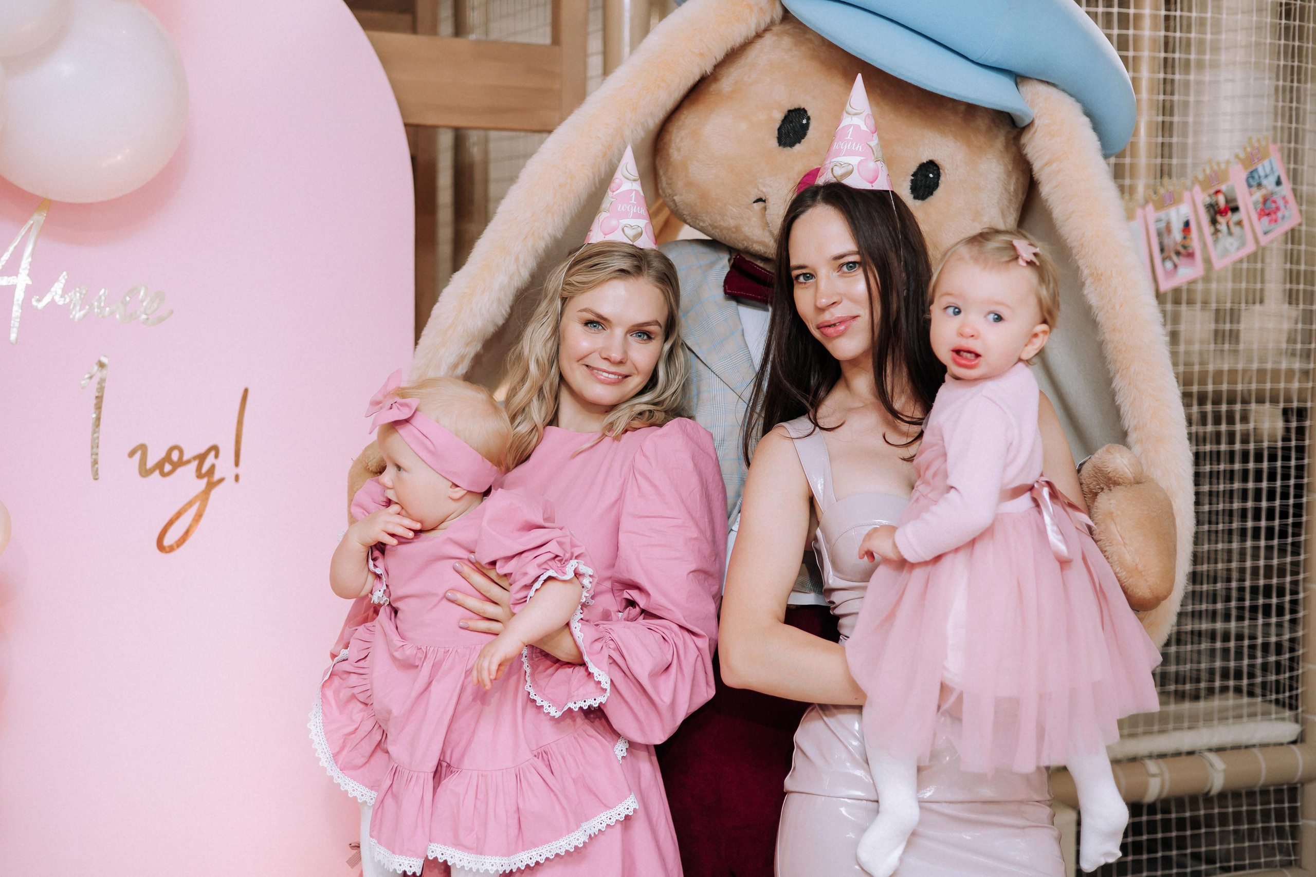 Алиса 1 годик. Свадебный фотограф Минск РБ