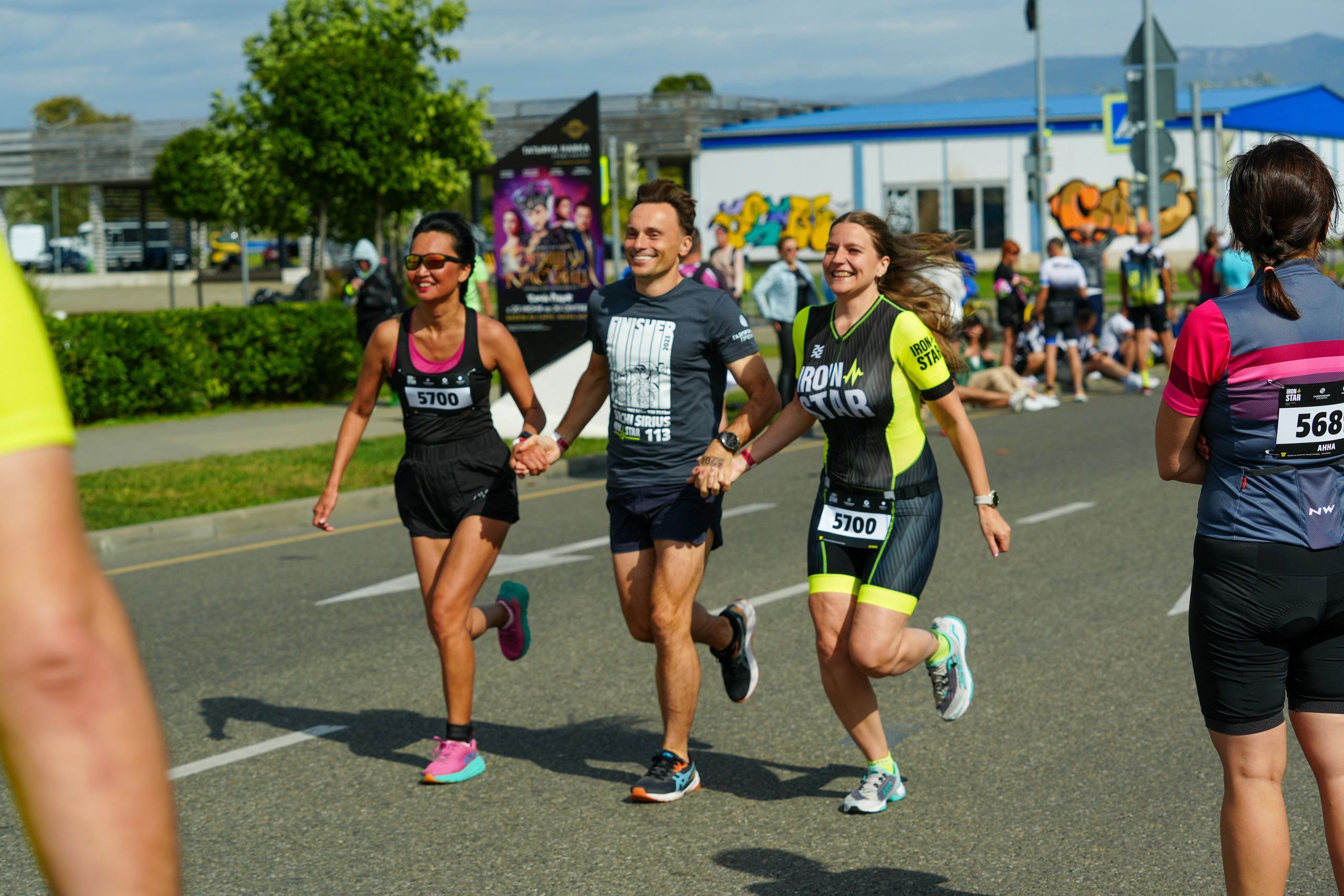 Фотоотчет партнерской интеграции для компании TELE2 на фестивале Ironstar. Репортажный фотограф в Красной Поляне и Сочи Павлюченко Екатерина