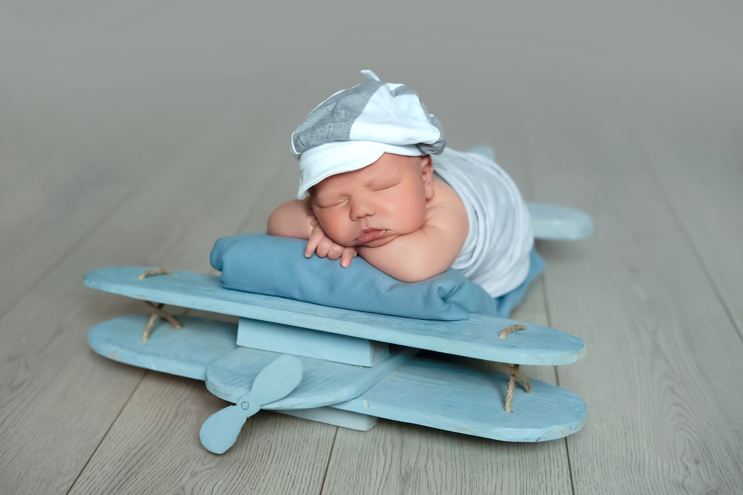 Василий. Newborn съемка. Мила Посвит Фотограф новорожденных в Тобольске