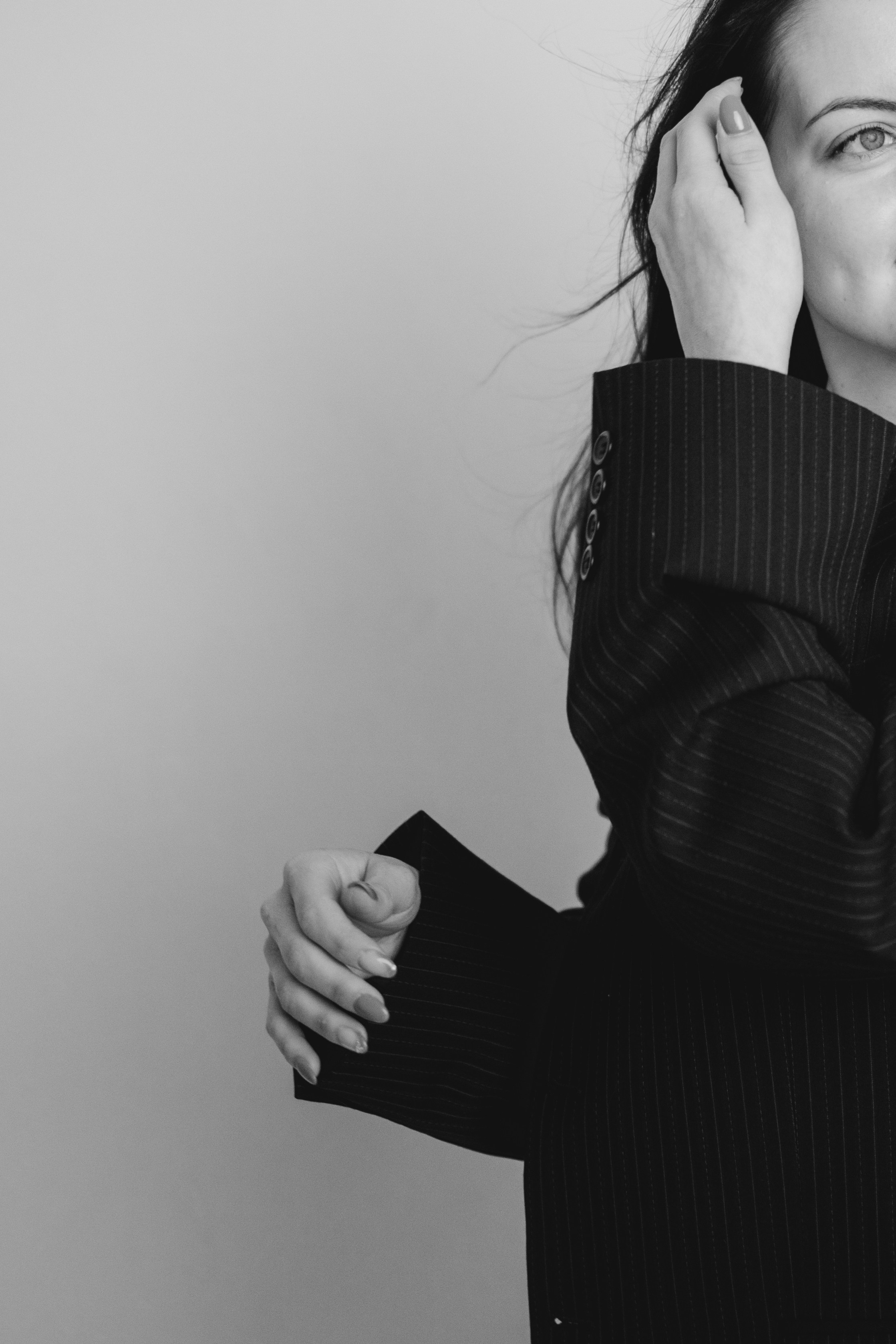 Студийная фотосессия для девушки в светлой студии. Фотограф Углич и Ярославль Ольга Тятюшкина