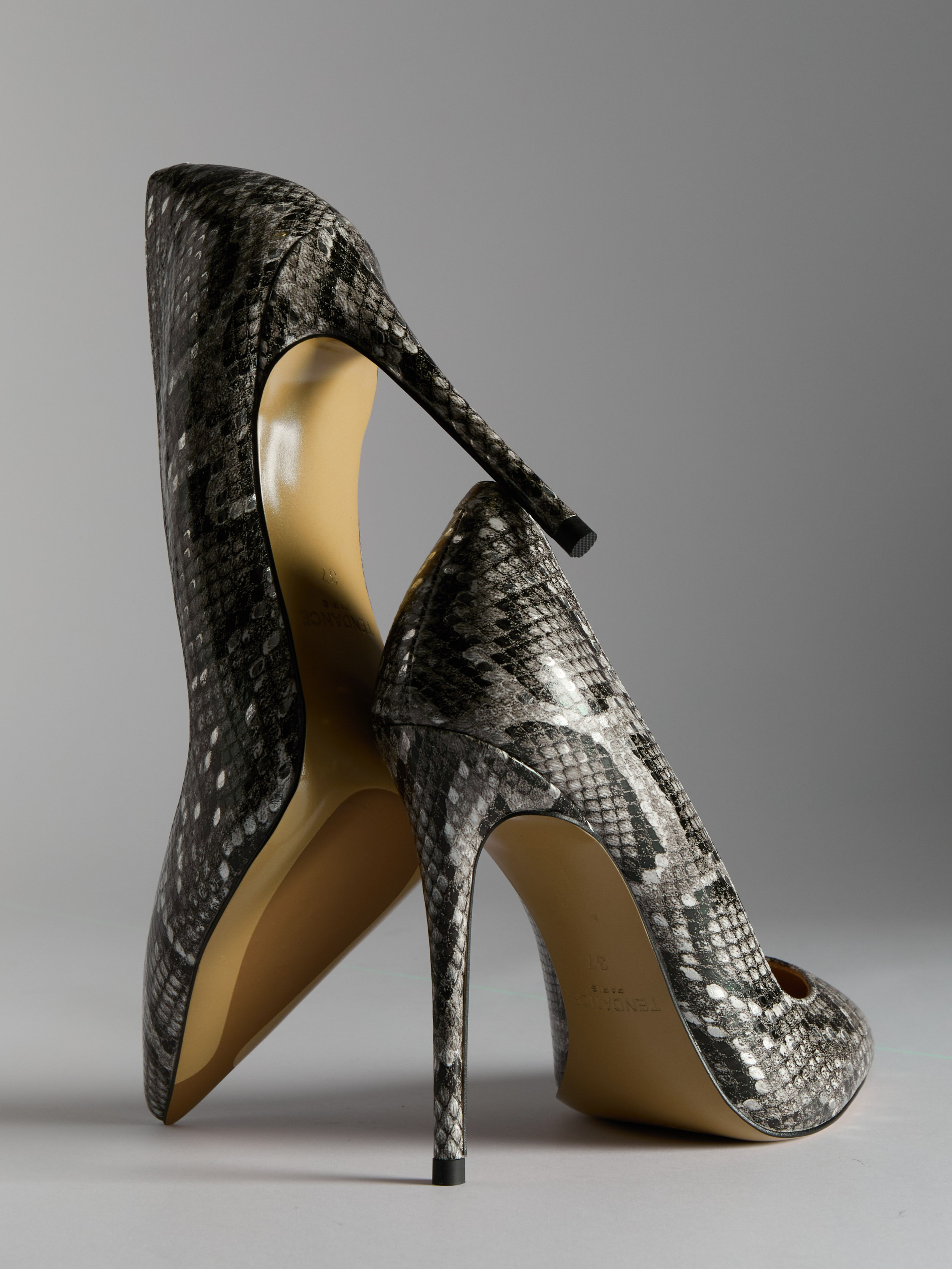 Предметный фотограф в Москве Евгений Шубин