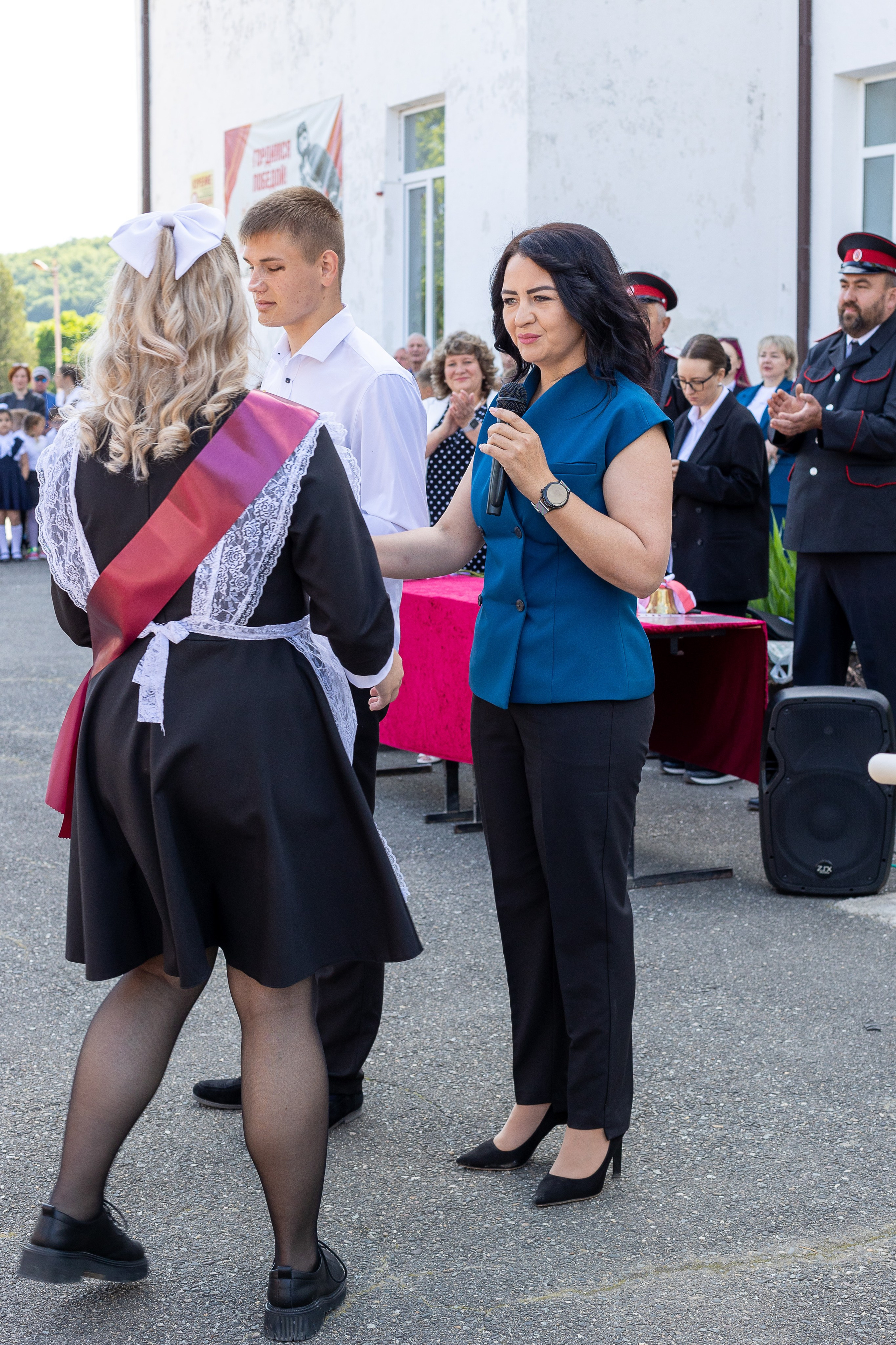 Последний звонок. Выпускные альбомы Майкоп, Краснодар Елена Золотарева