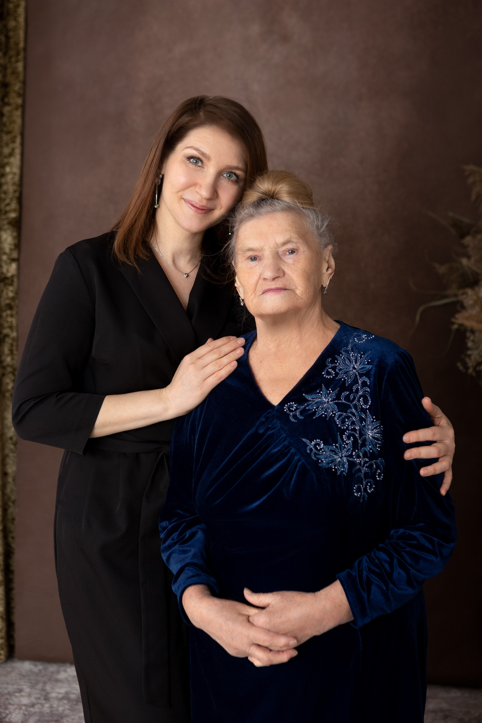 Семейная фотосессия в студии. Фотограф в Оренбурге. Профессиональный фотограф