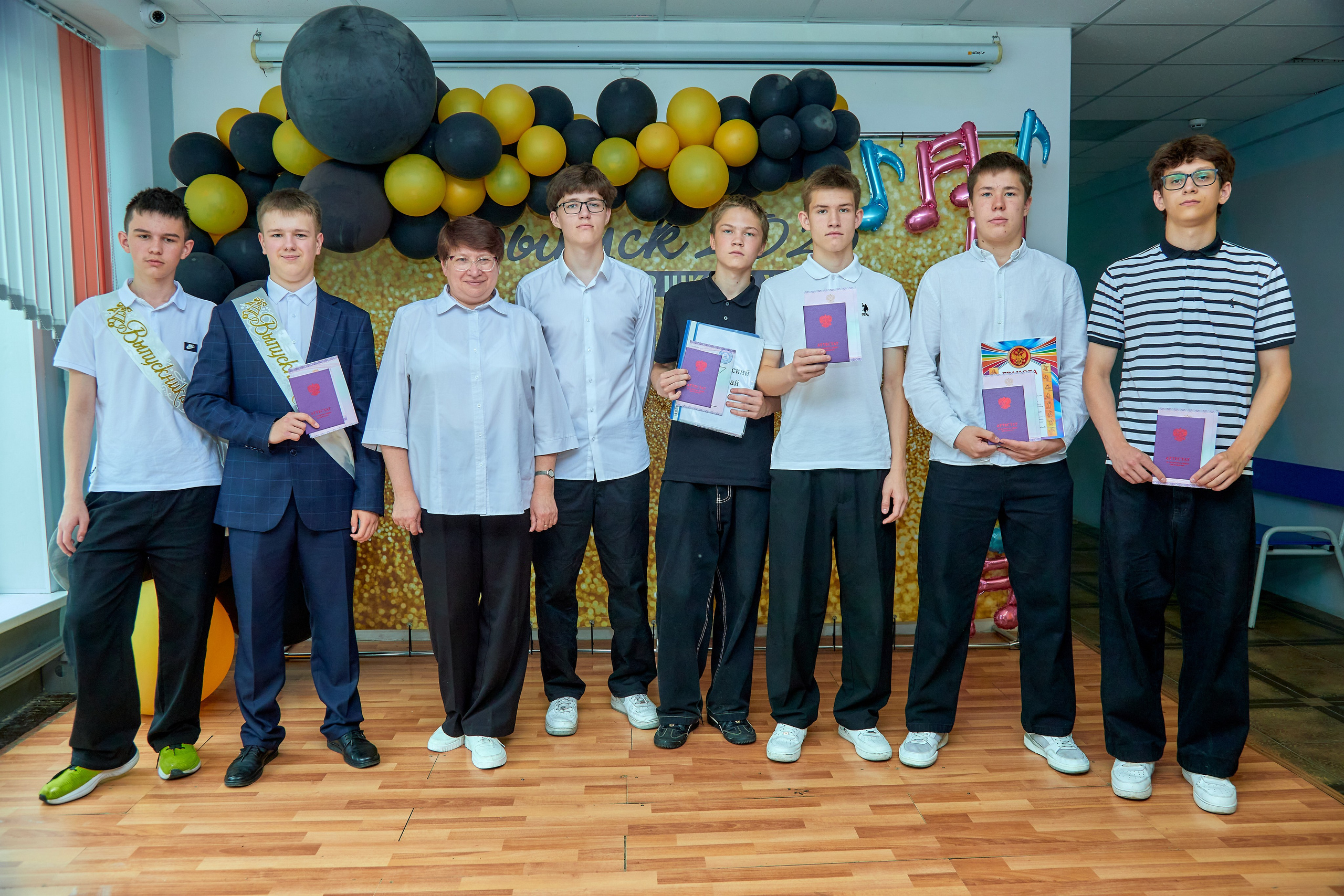 Выпускные 9-й и 11-й класс. Фотограф в Екатеринбурге Булат Хамитов