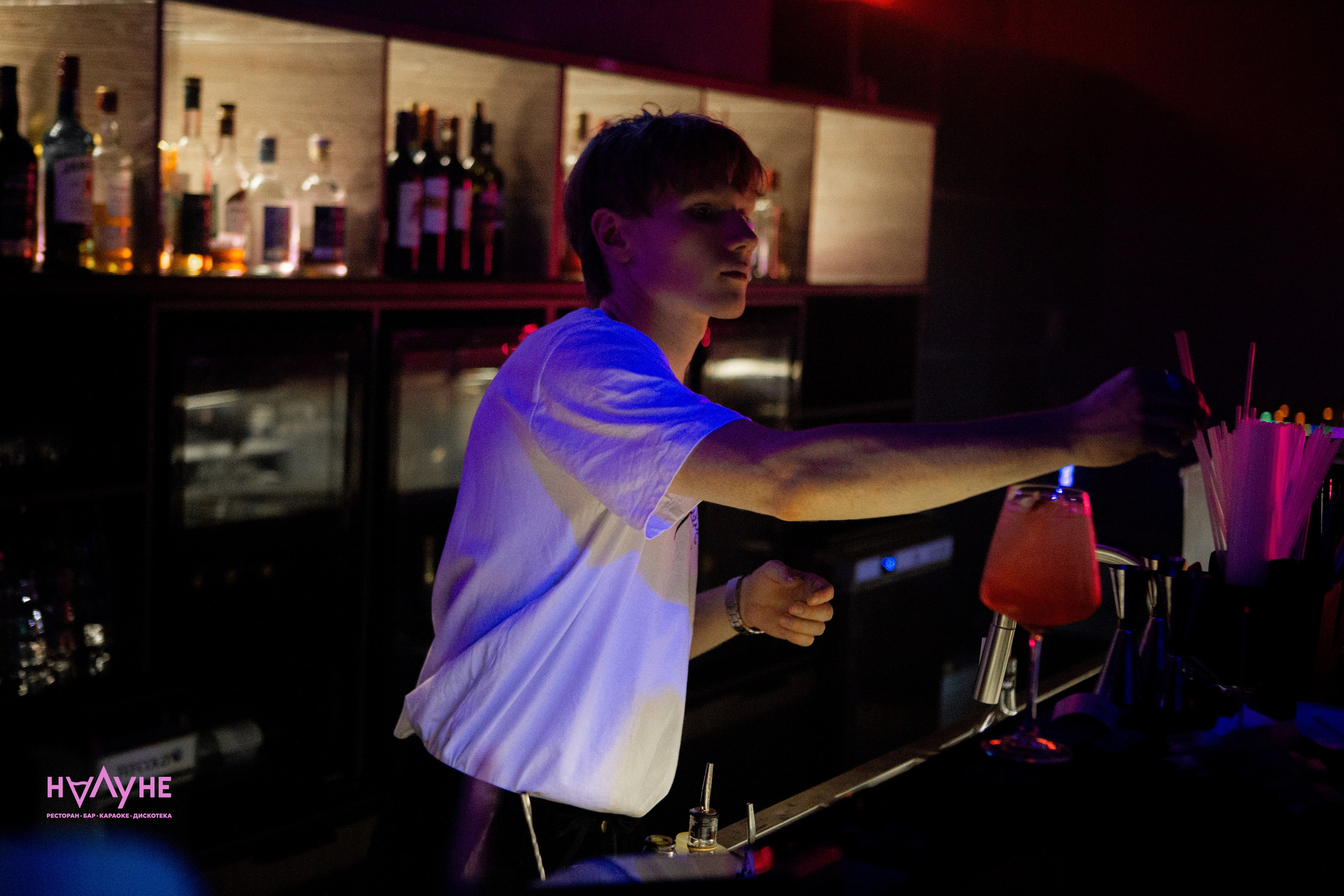 БАРЫ/КЛУБЫ. ДИНИСЛАМ ГАЛЕЕВ | ФОТОГРАФ | МОСКВА