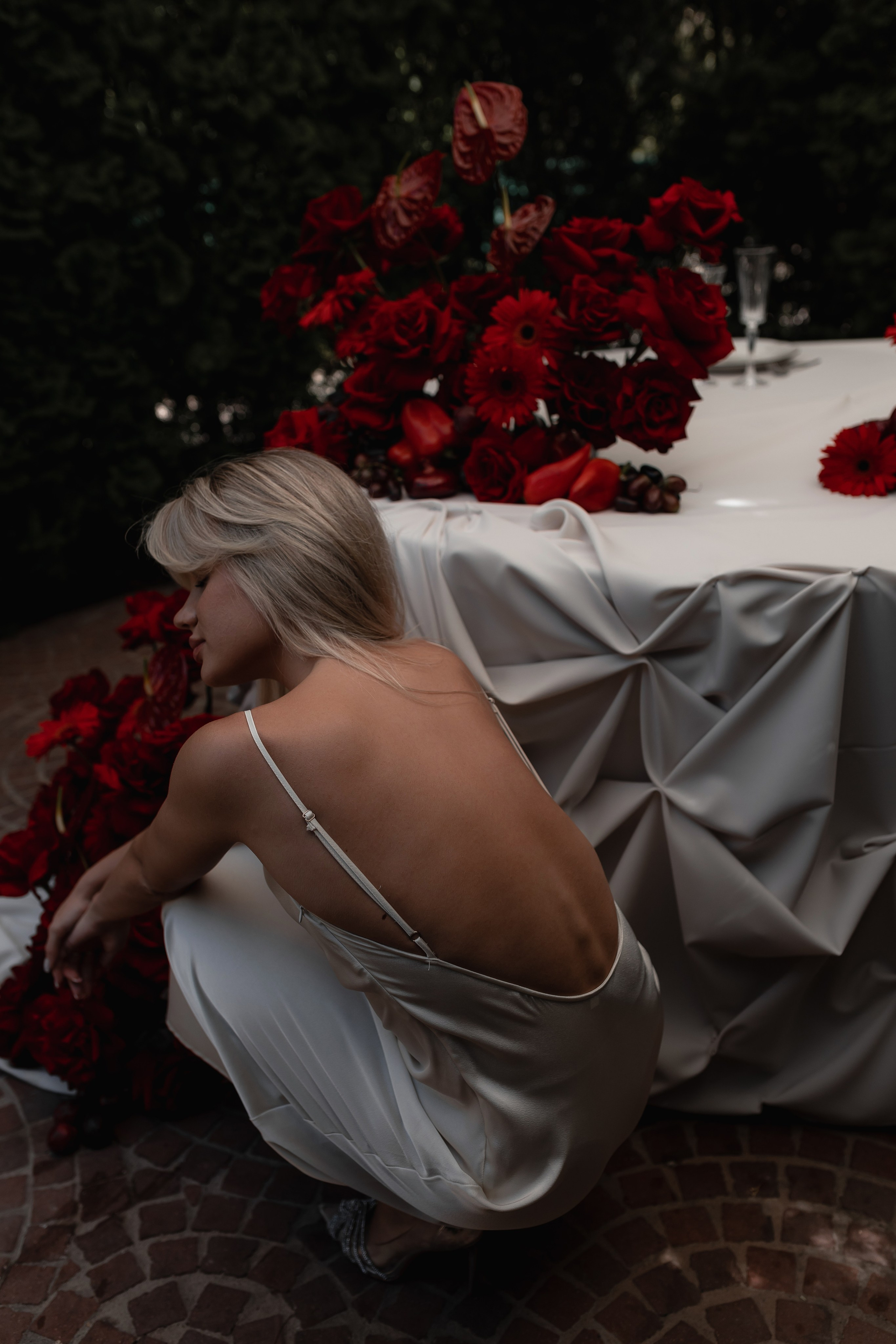 Фотодень с красным декором. Фотограф Трифон Мира