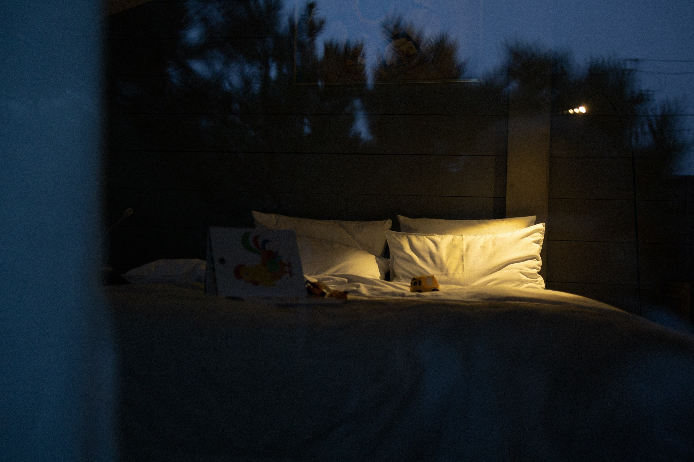 Ушел или пришел. Фотограф Daria Wilner