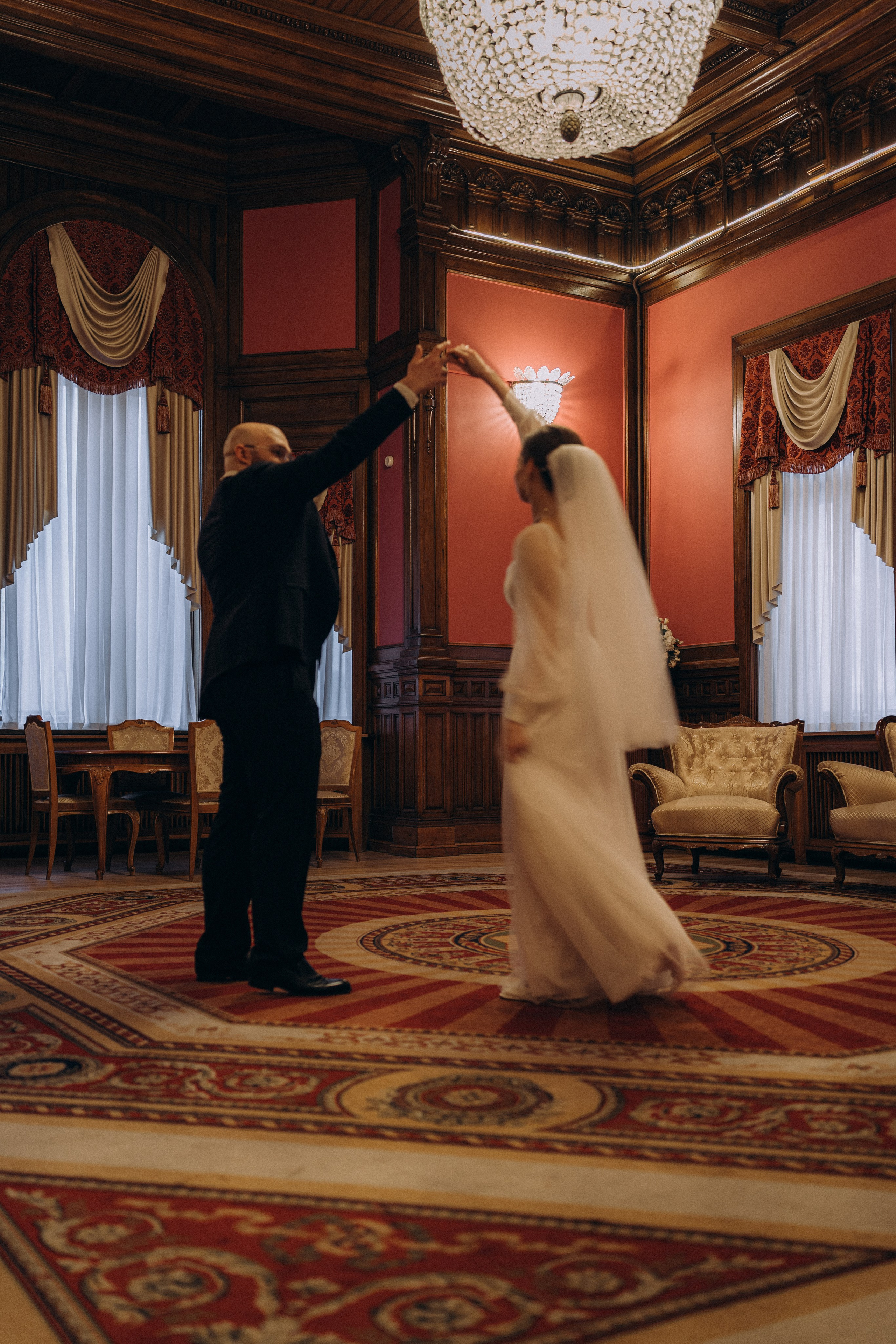 СВАДЕБНАЯ СЬЕМКА ВО ВТОРОМ ДВОРЦЕ (ДЕКАБРЬ) ТАКЖЕ СЬЕМКА В СТУДИИ НА ЧЕРНЫШЕВСКОЙ. Профессиональный фотограф, Санкт-Петербург — Виктория Богомолова