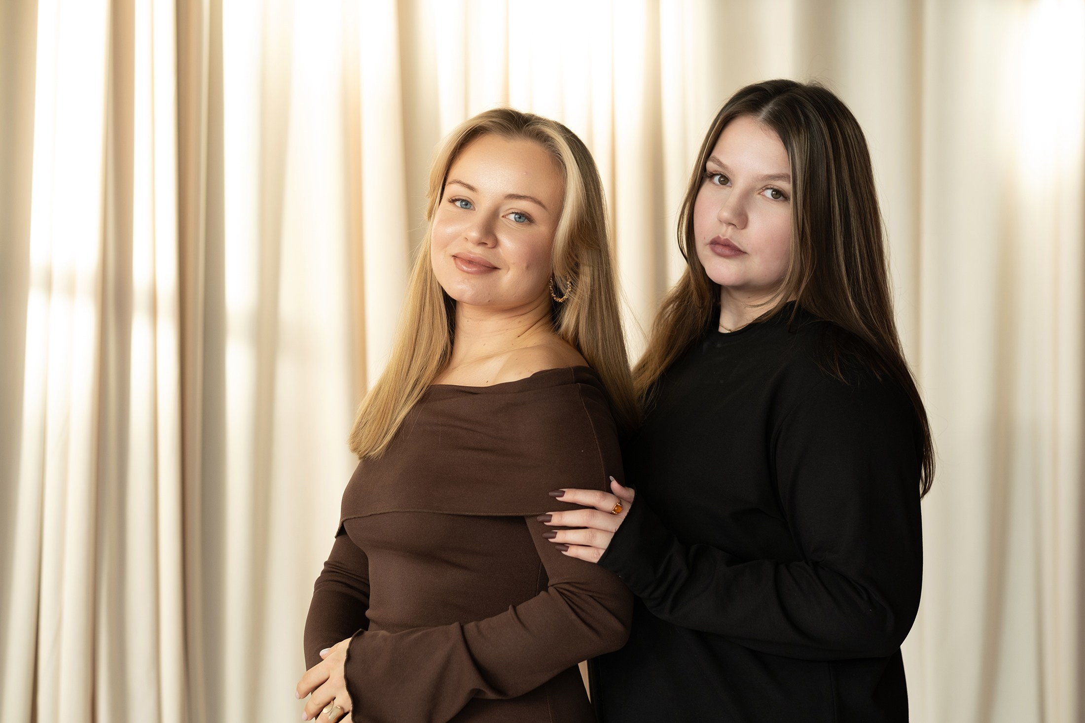 Вероника и Ангелина. Фотограф Евгения Войко Тюмень