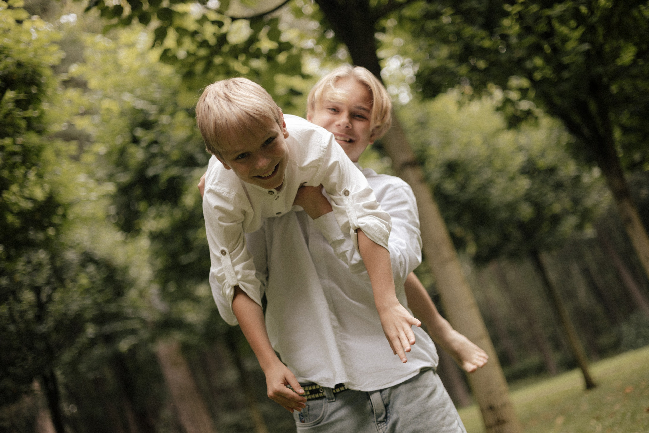 Семейная фотосессия в Оставьевском парке. Свадебный и портретный фотограф в Москве Анастасия Масюк