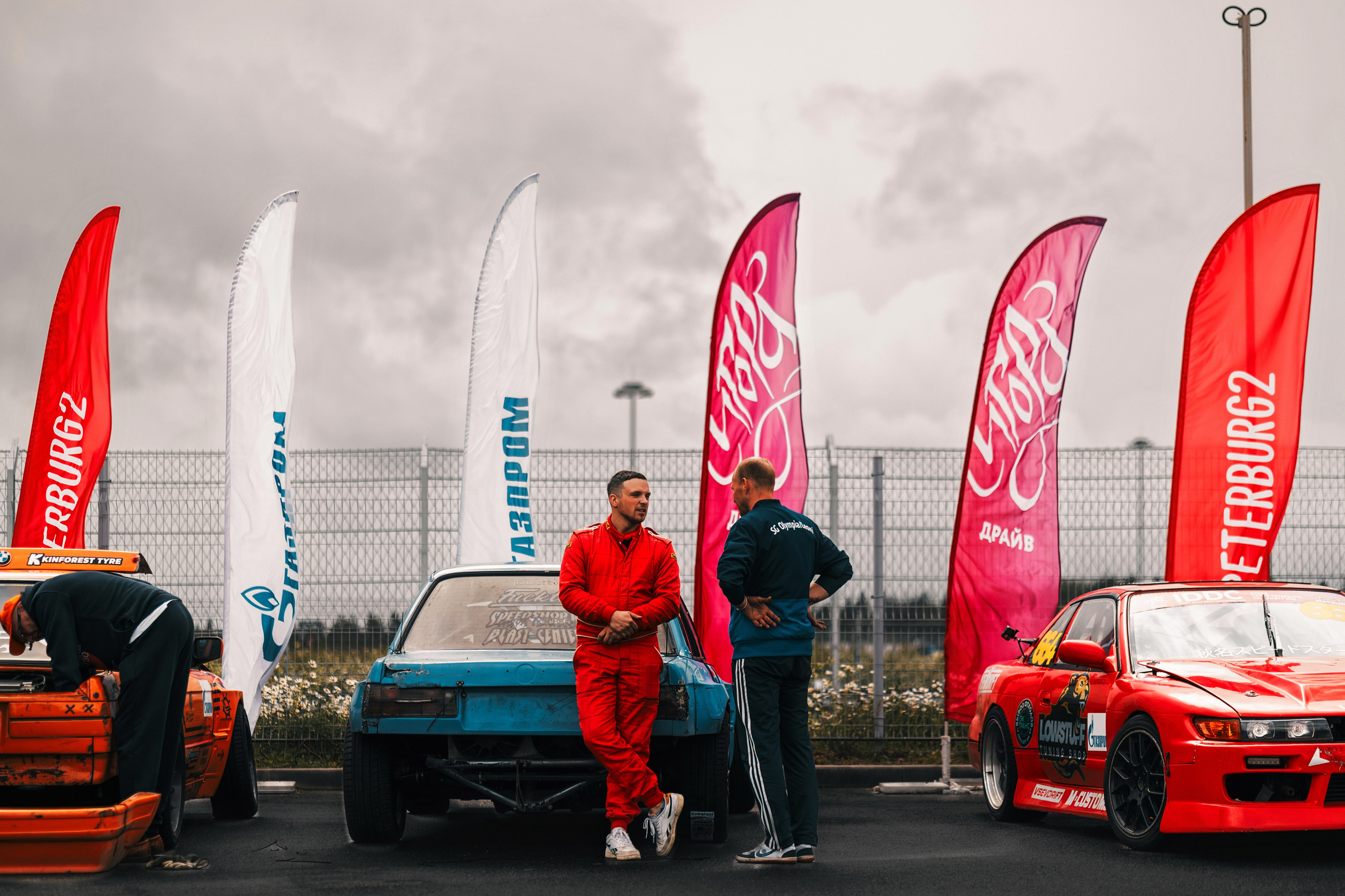 IDDC Этап 2: Бетонный Колизей и блогеры в деле