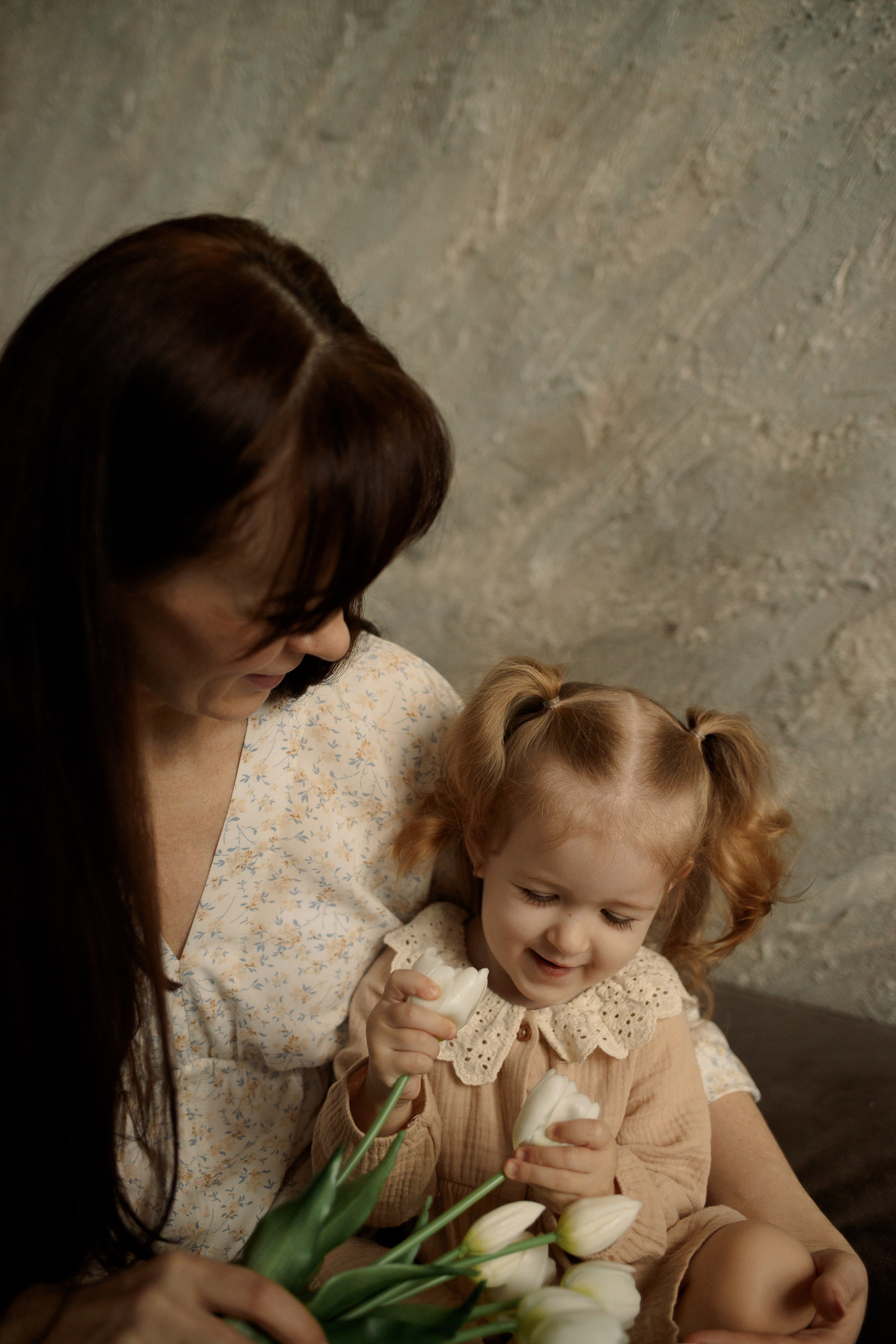 Настя и Анюта. Семейный фотограф Фотосессия беременности  Екатеринбург Елена Луткова