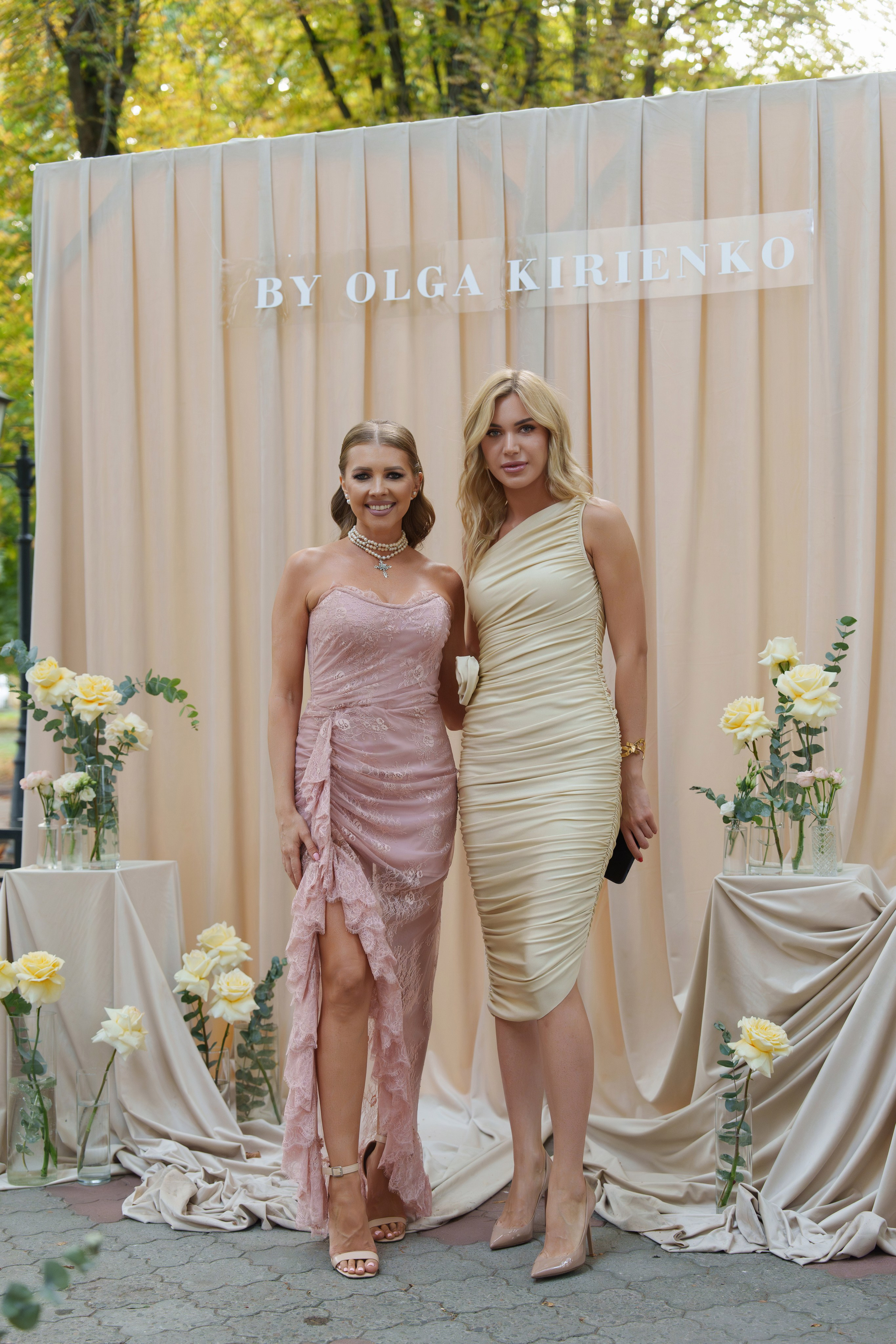 BY OLGA KIRIENKO. Свадебный и репортажный фотограф Элина Козырьянова