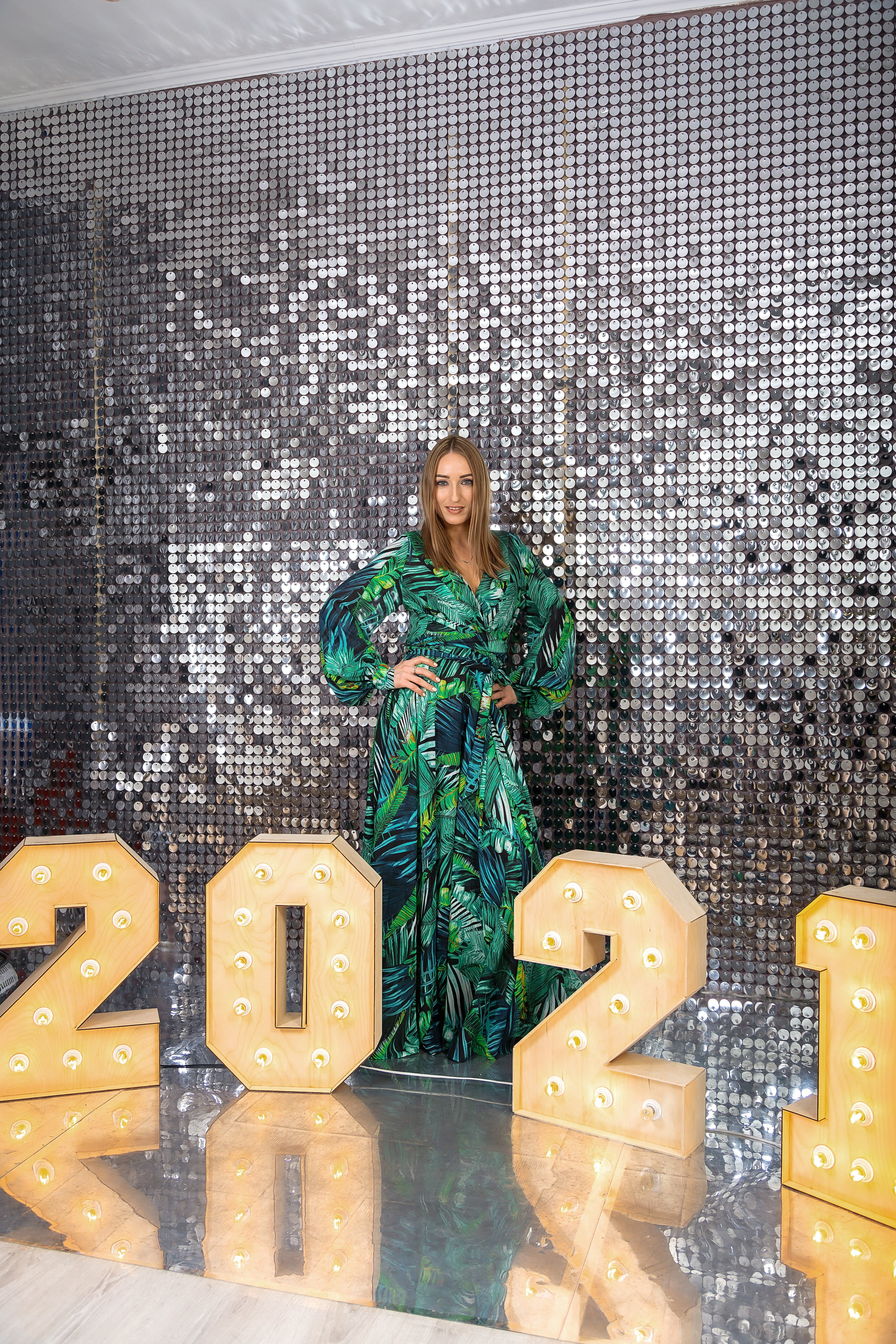 Новогодняя семейная фотосессия в студии в Волгодонске