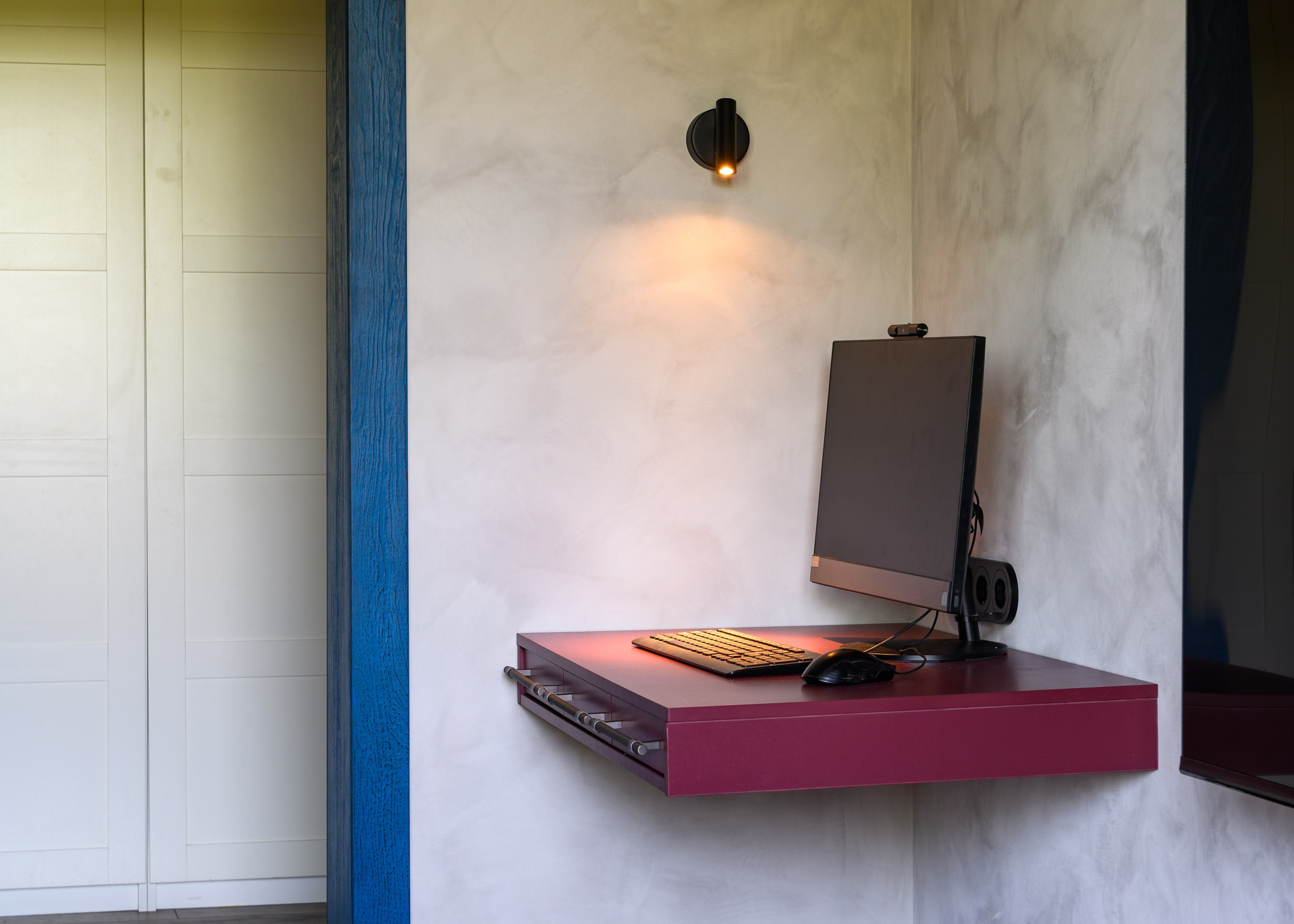 Шкаф для НТВ телепрограмма «Квартирный вопрос». Пространство