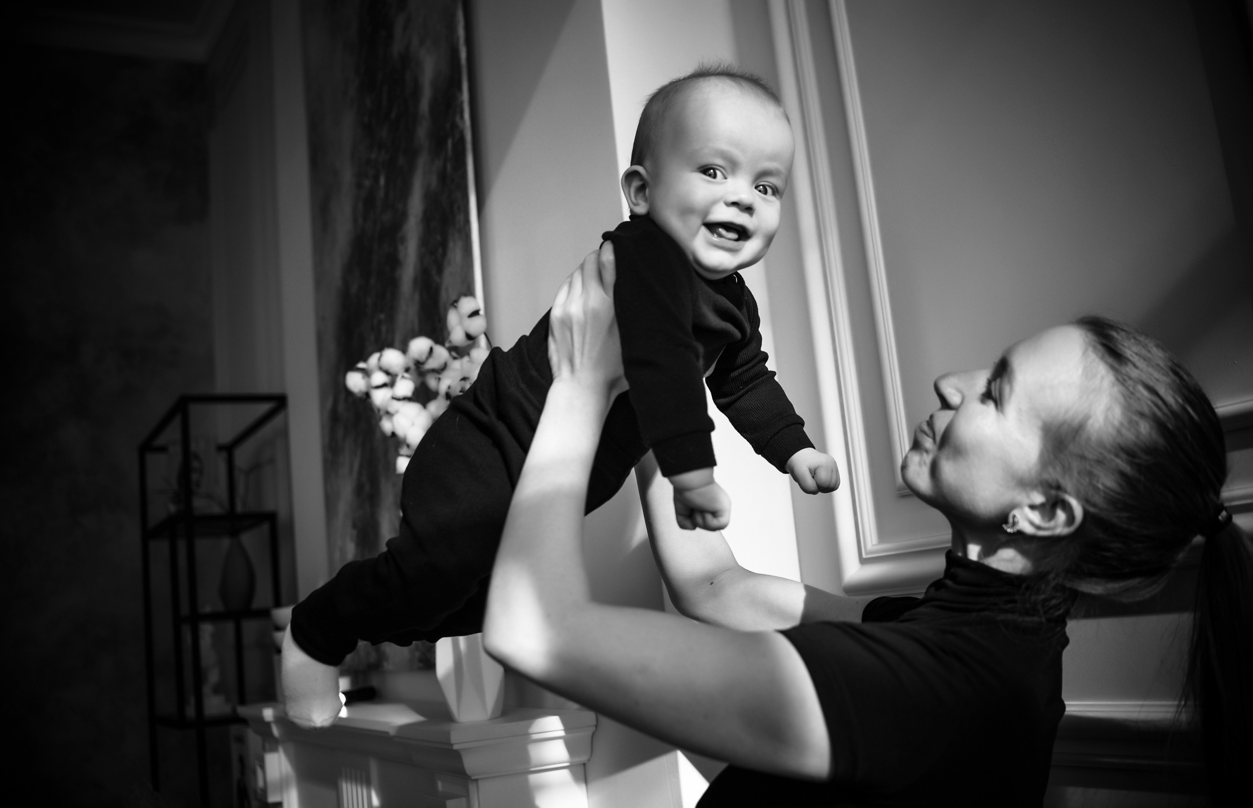 Семейная студийная фотосессия 3. Свадебный, семейный, детский, контент фотограф в Омске Максим Ильин