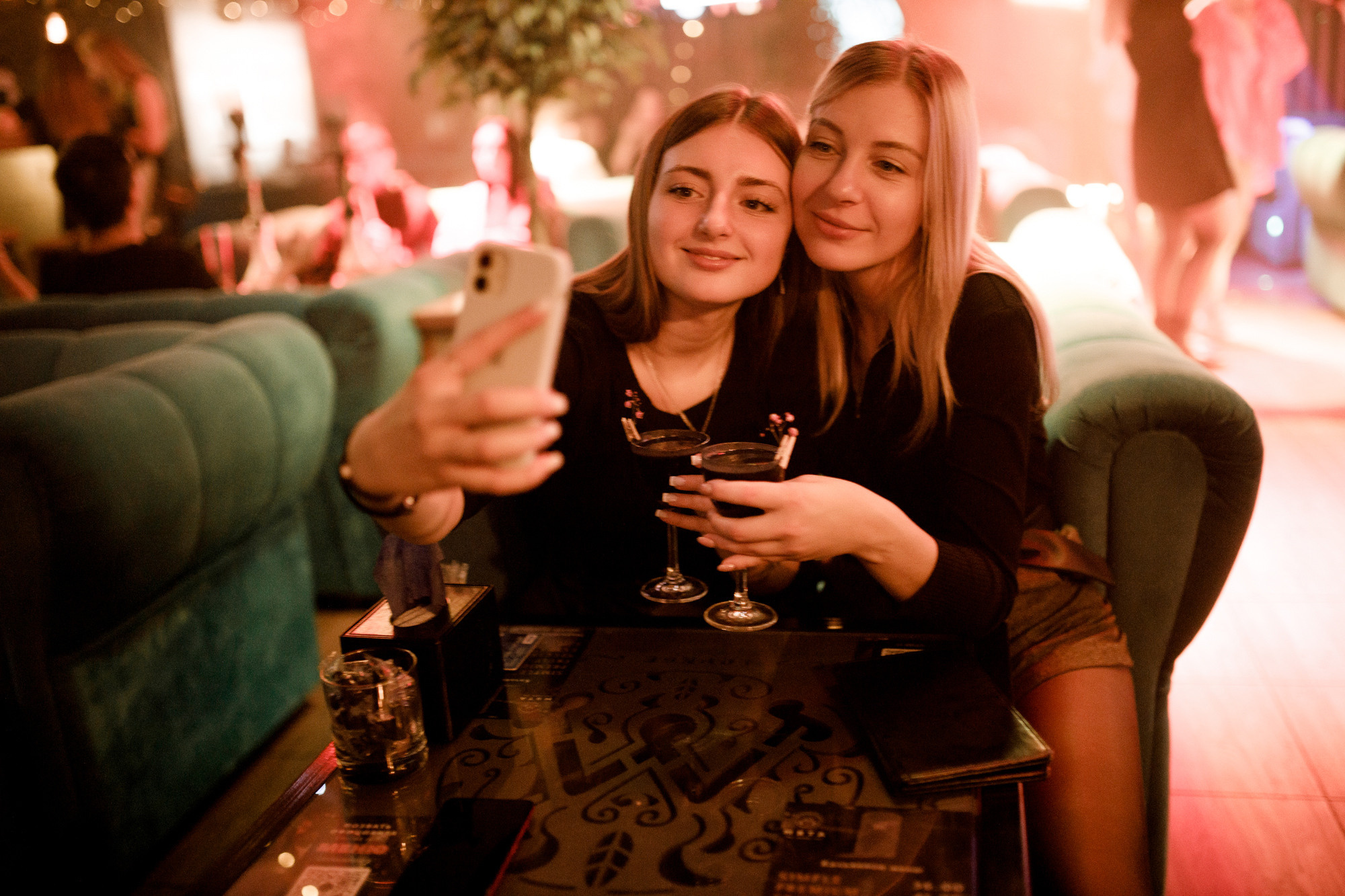 07\10\2022 Караоке в Мяте Спортивная. Мята Спортивная — Кальянная, караоке, бар в Минске