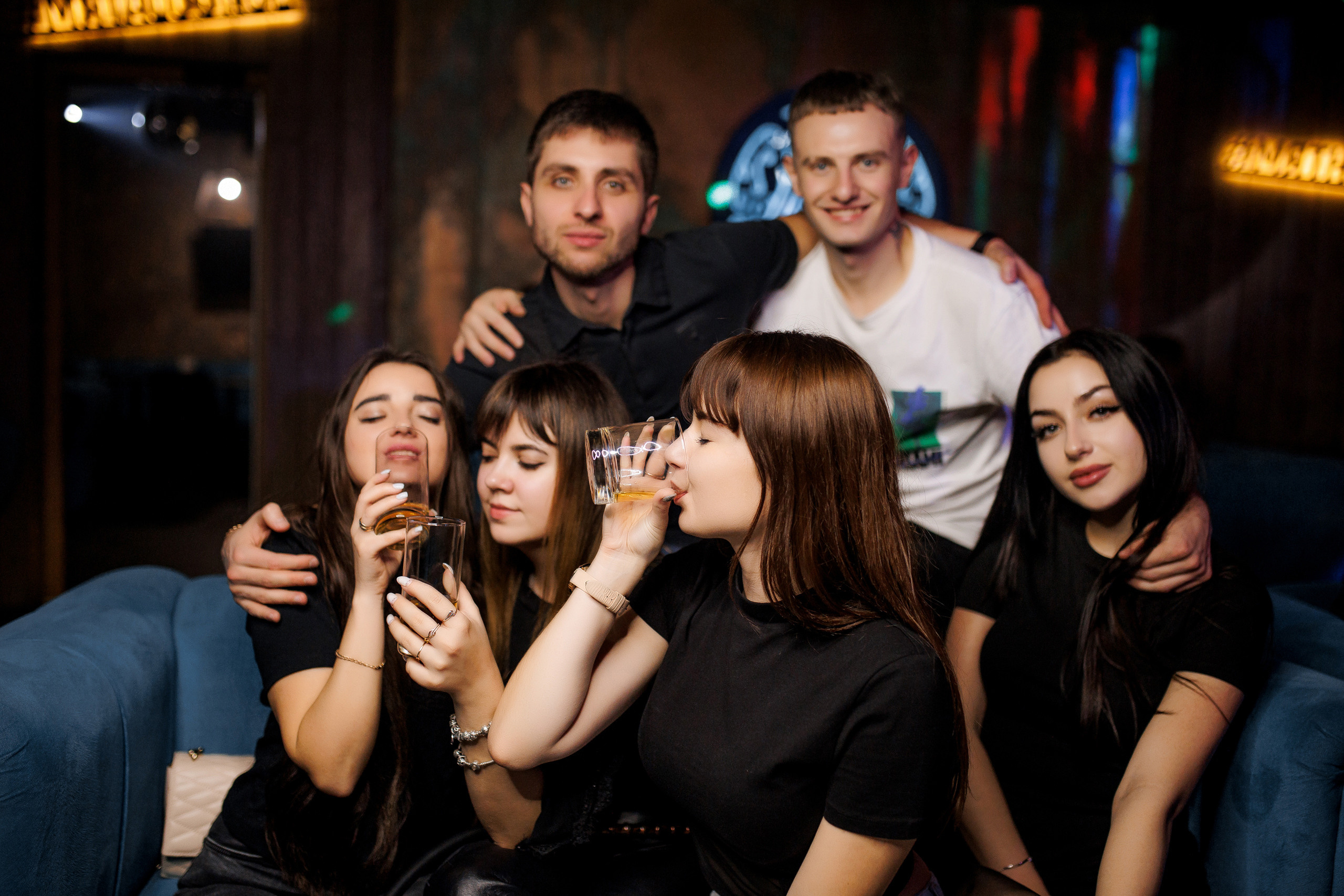 12\11\2022 Караоке в Мяте Спортивная. Мята Спортивная — Кальянная, караоке, бар в Минске