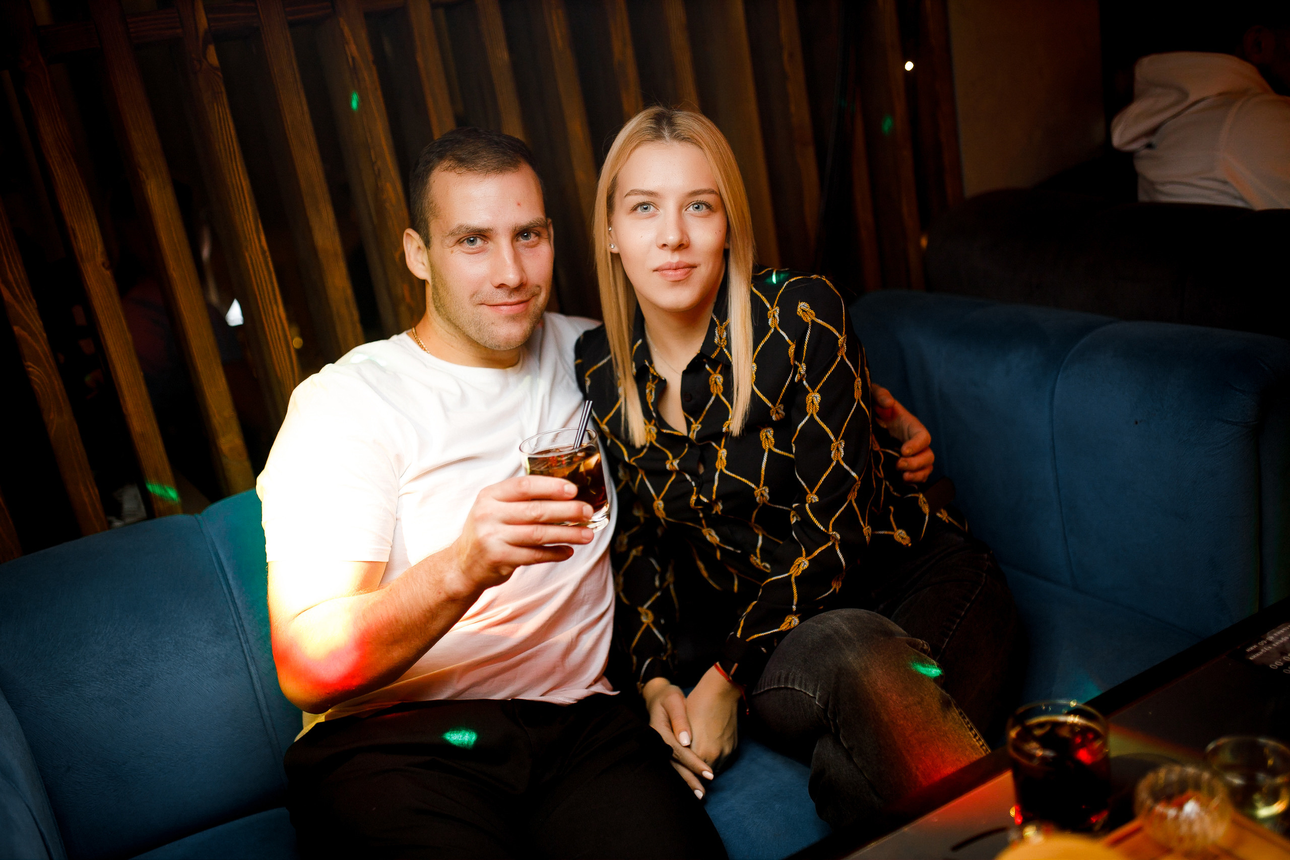 04\11\2022 Караоке в Мяте Спортивная. Мята Спортивная — Кальянная, караоке, бар в Минске