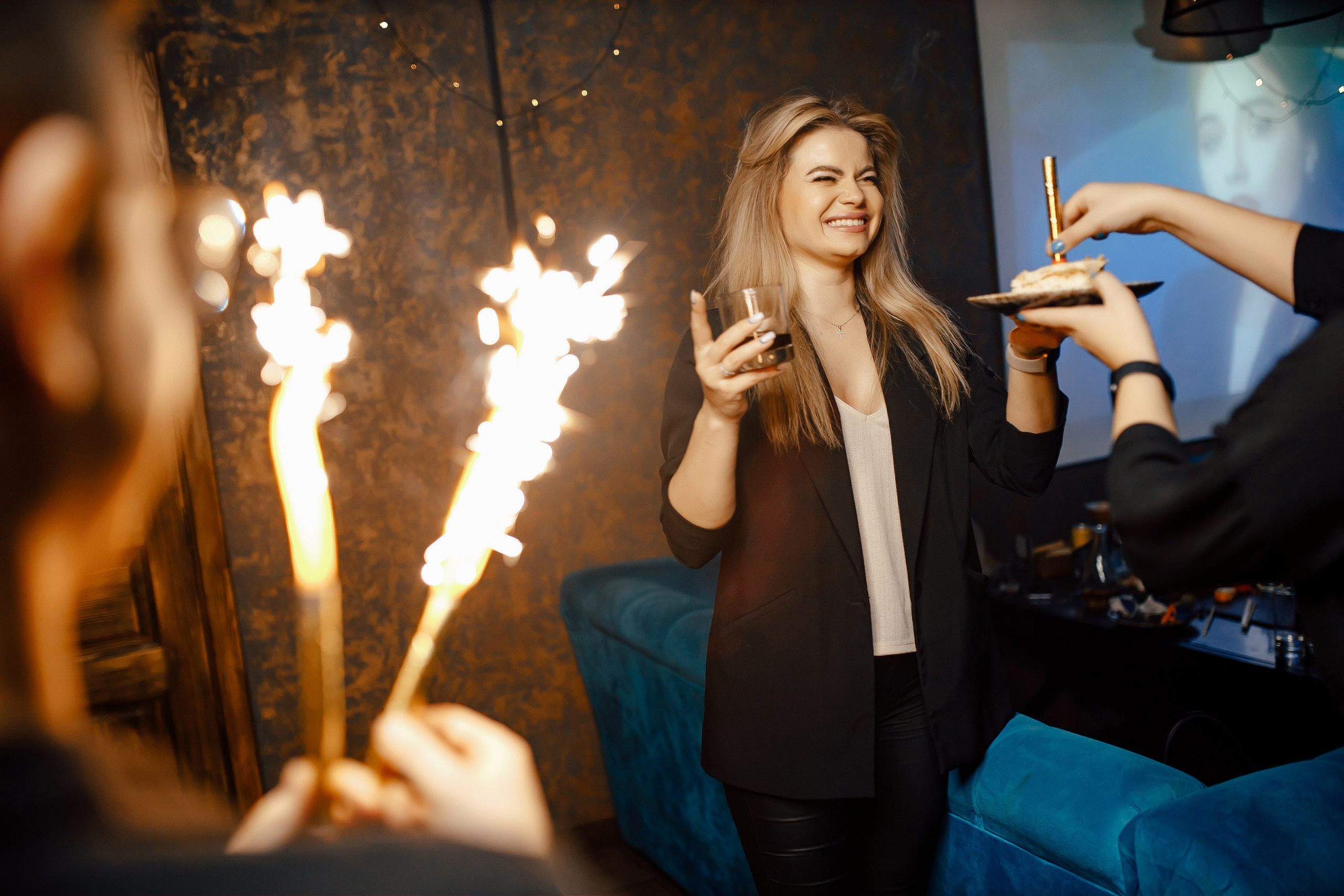 22\10\2022 Караоке в Мяте Спортивная. Мята Спортивная — Кальянная, караоке, бар в Минске