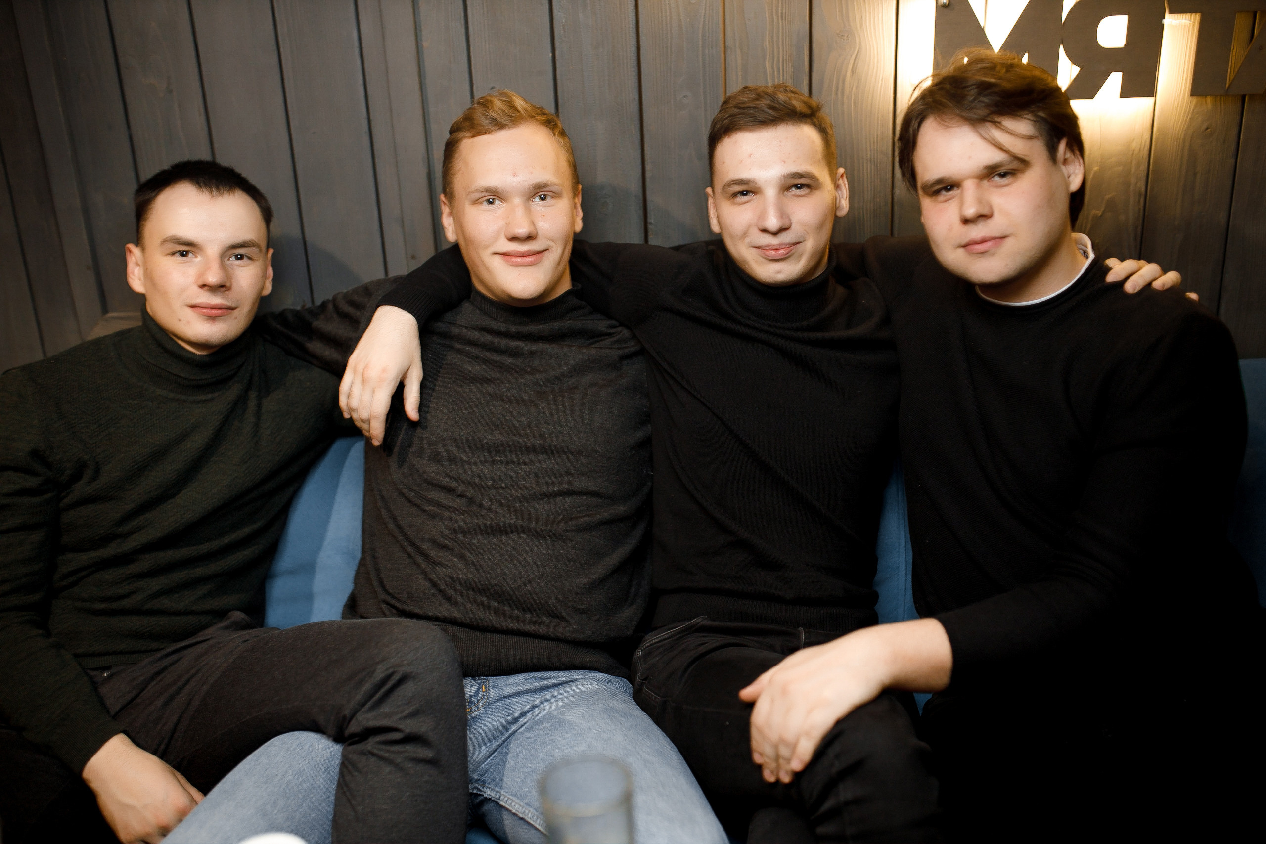 04\11\2022 Караоке в Мяте Спортивная. Мята Спортивная — Кальянная, караоке, бар в Минске