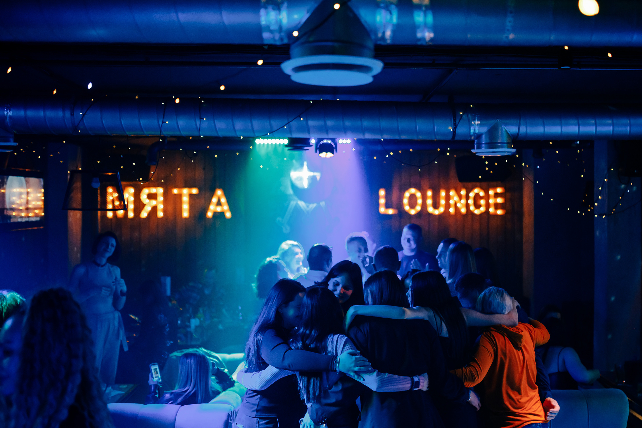 15\10\2022 Караоке в Мяте Спортивная. Мята Спортивная — Кальянная, караоке, бар в Минске