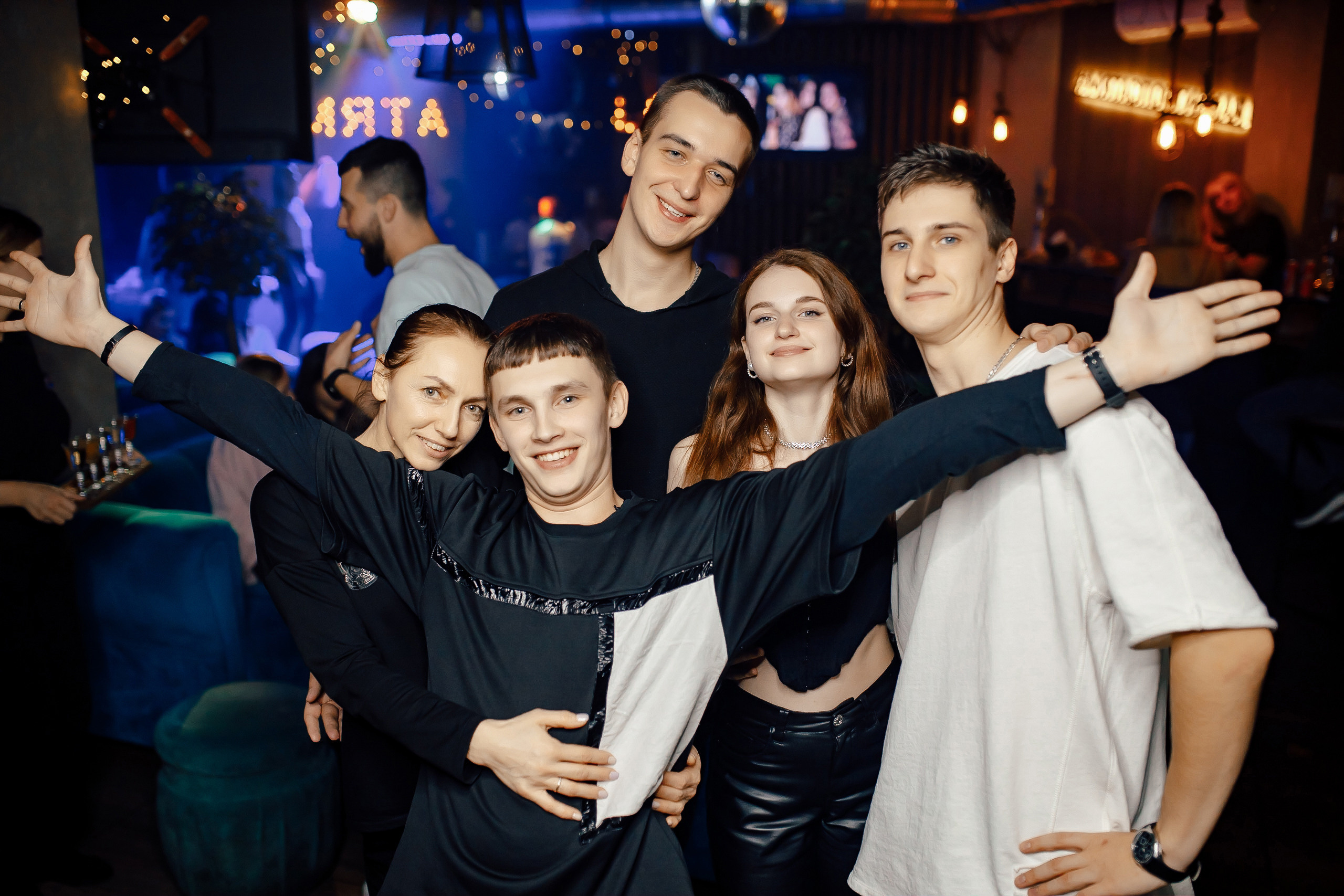 22\10\2022 Караоке в Мяте Спортивная. Мята Спортивная — Кальянная, караоке, бар в Минске