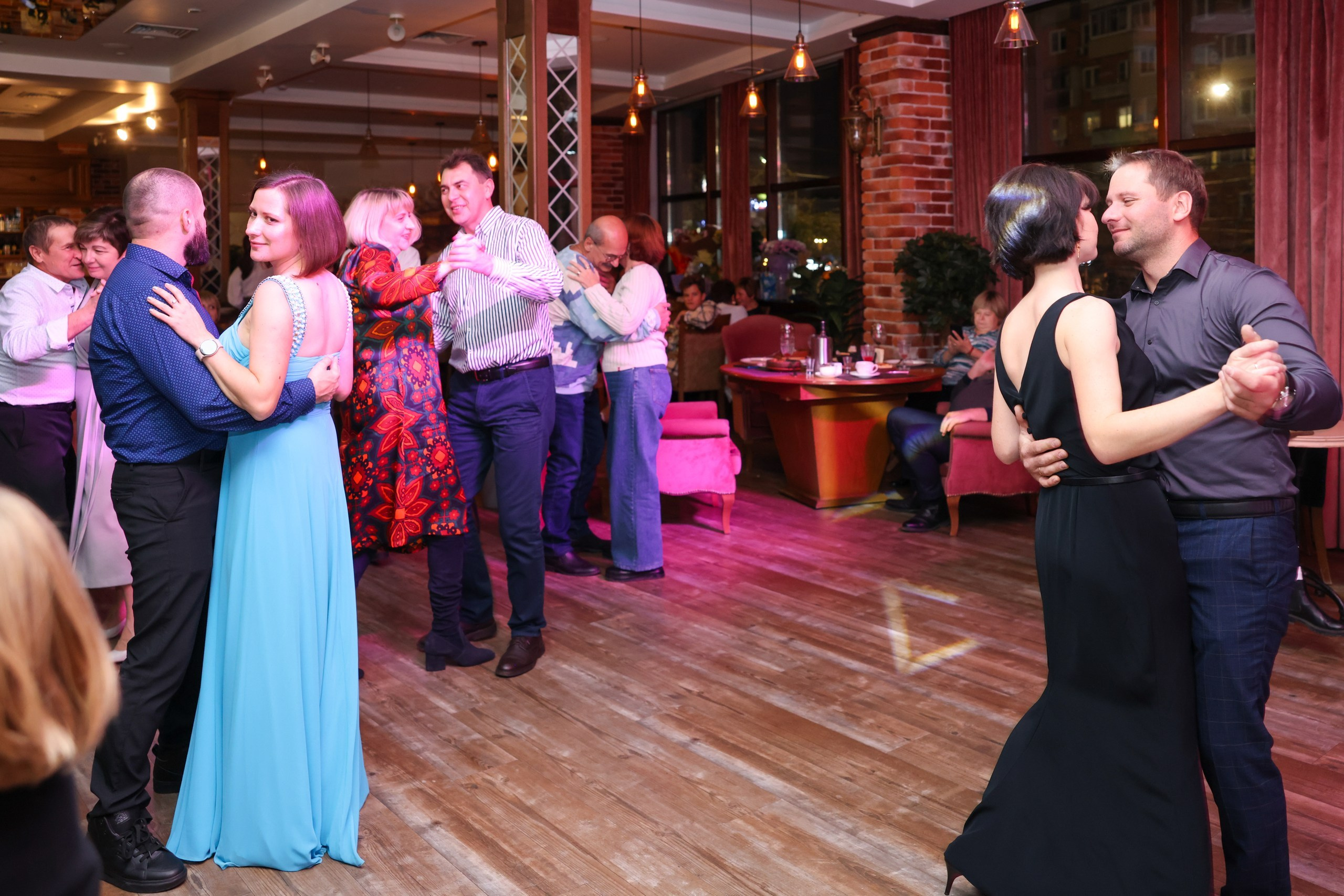 Юбилей в ресторане Тбилиси. Фотограф в Туле Крупский АнДРей. Фотостудия «КАДР71» в Туле