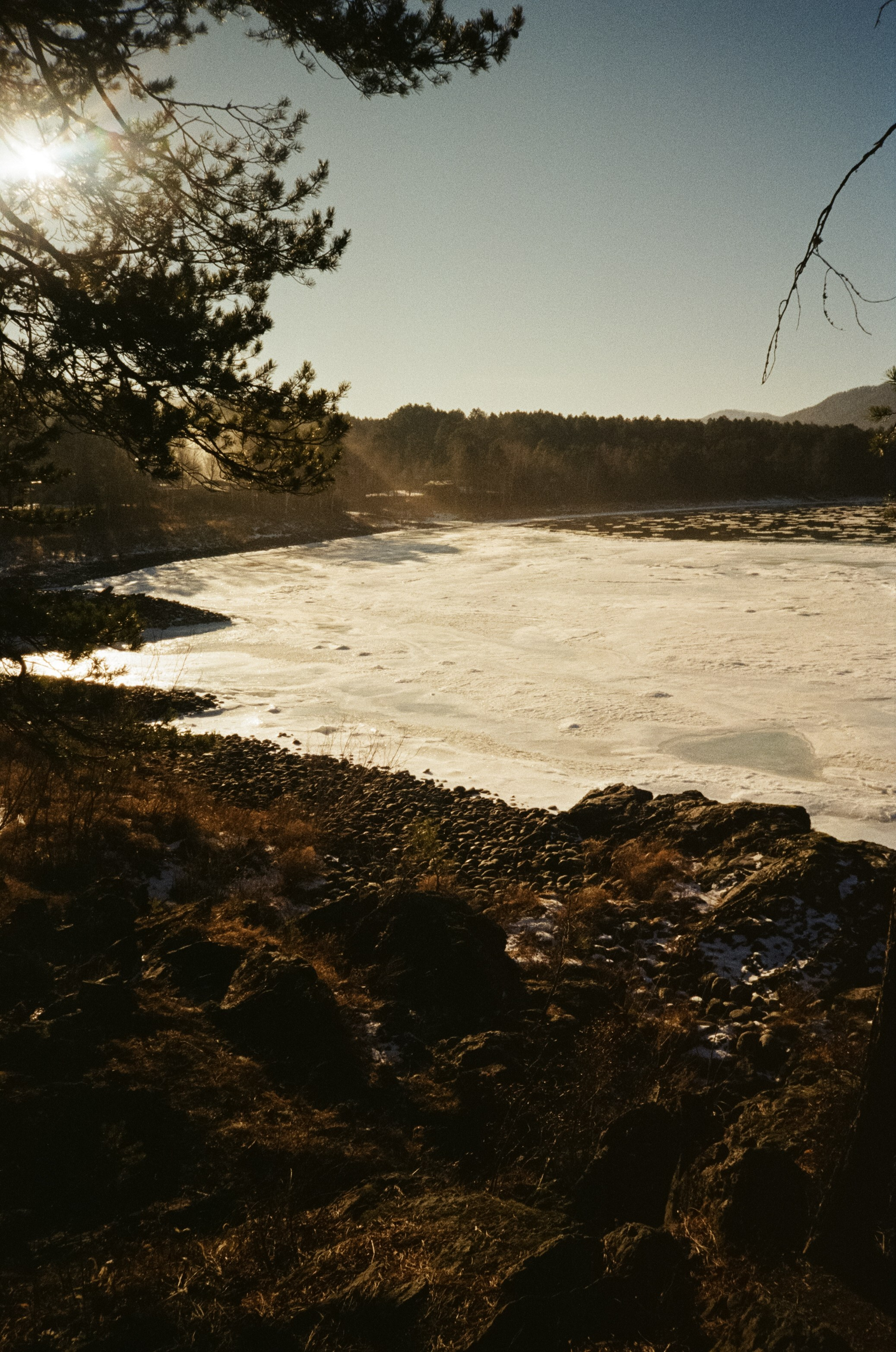 Панорама Катуни, торосы и виды с качелей на горе. Фотограф-документалист Мария Осокина