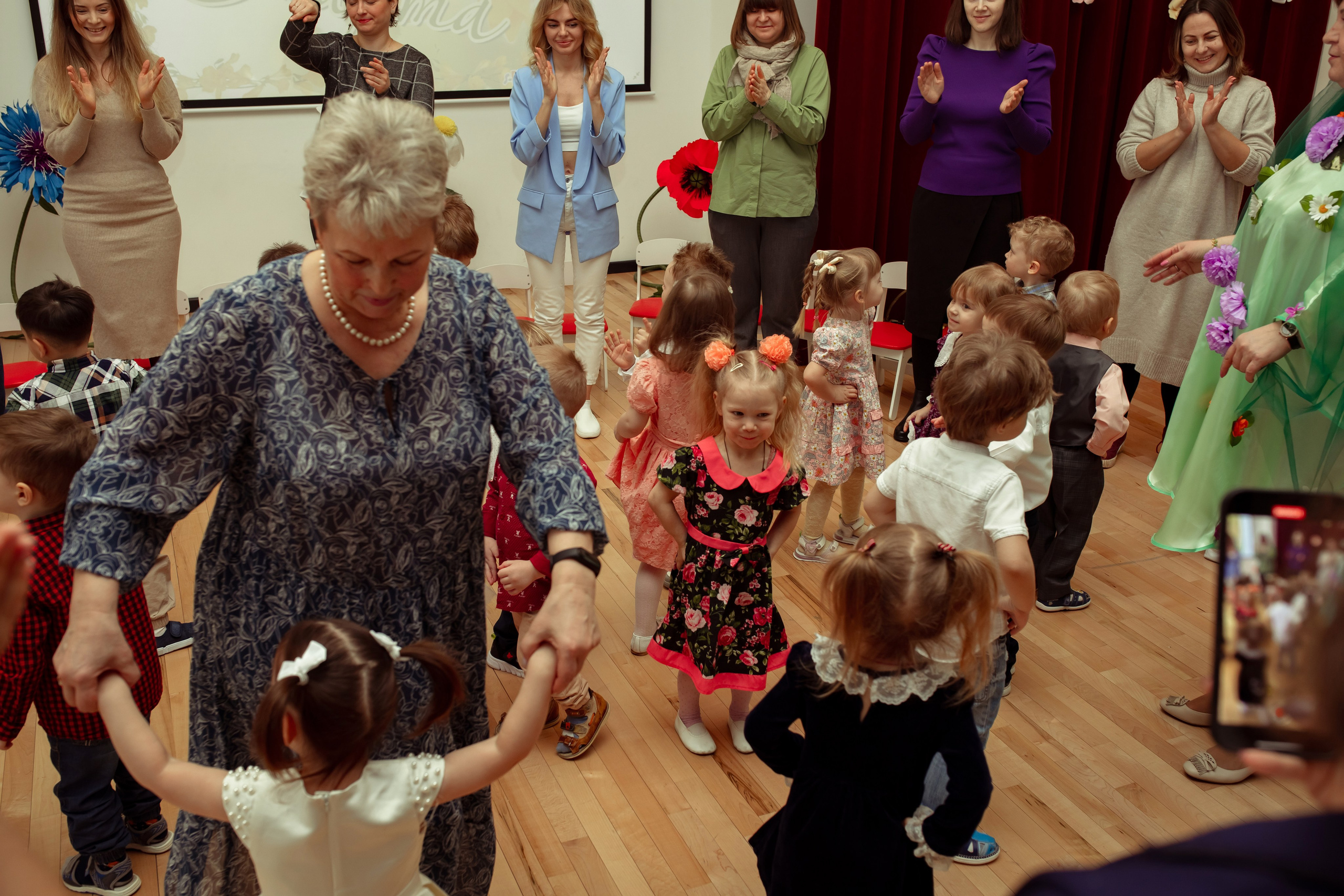 Праздник весны в детском саду. Семейный и детский фотограф в Москве Дорогова Екатерина