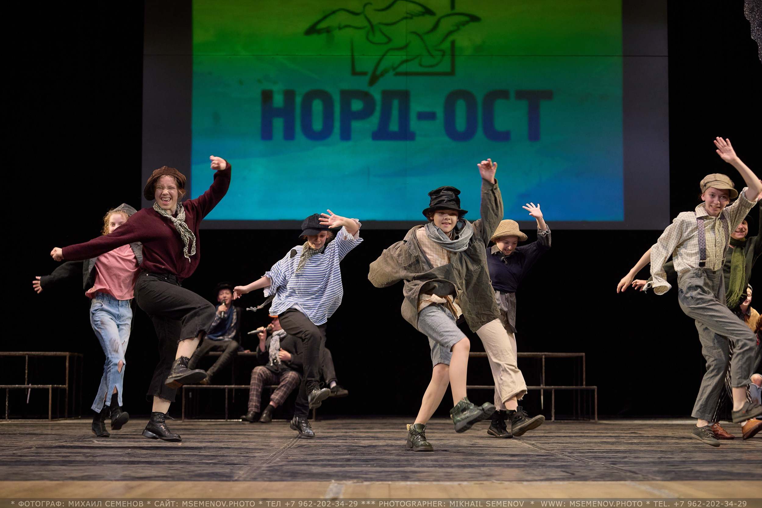 Концерт «Веселая семейка». Photographer for business Mikhail Semenov. Aqua photo studio, photo school