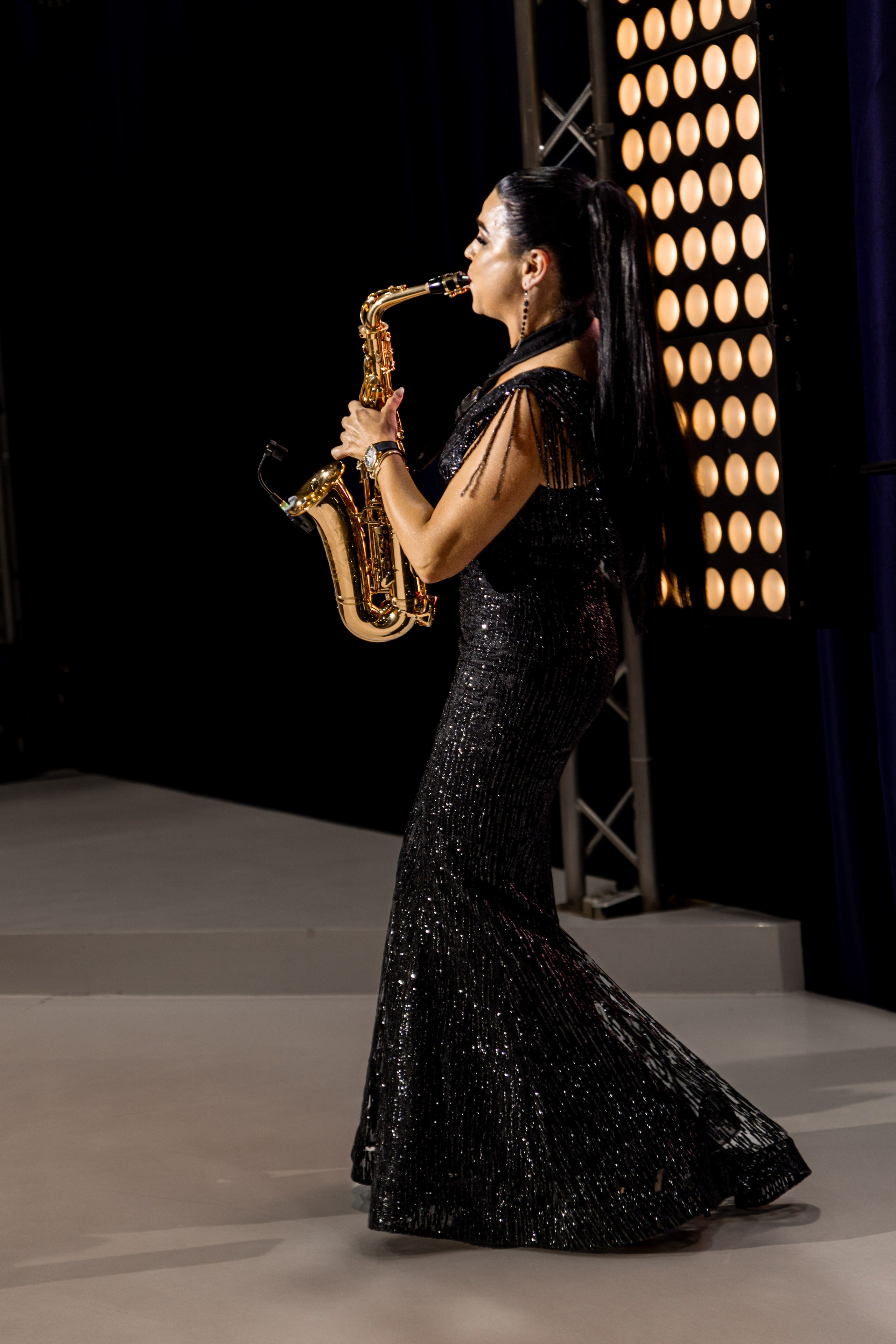 Модное шоу «Fashion V»