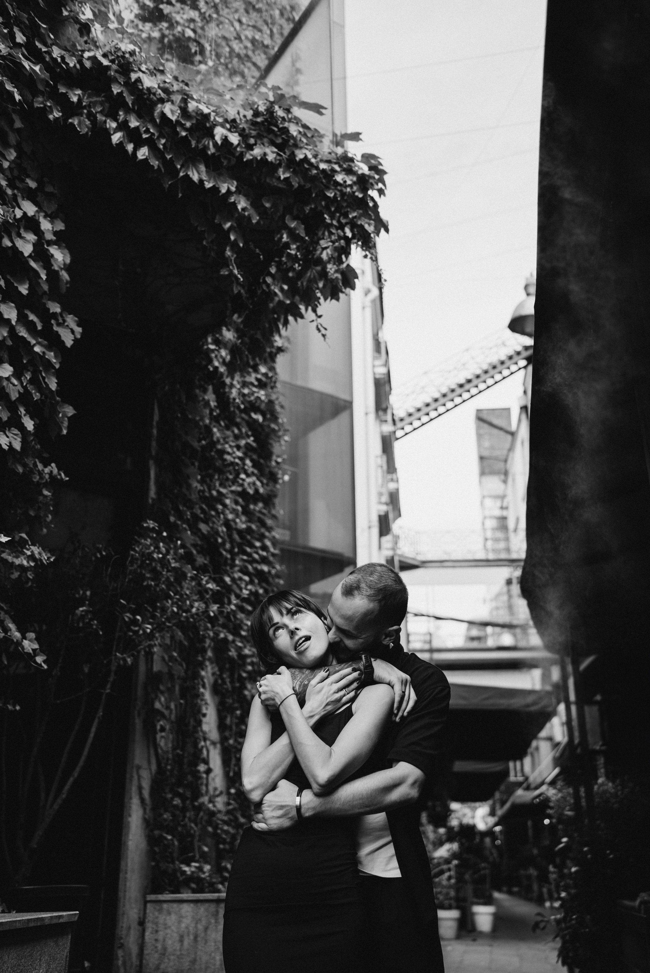 Свадебная фотопрогулка по городу Тбилиси. Портретный и свадебный фотограф в Тбилиси • xeniqo