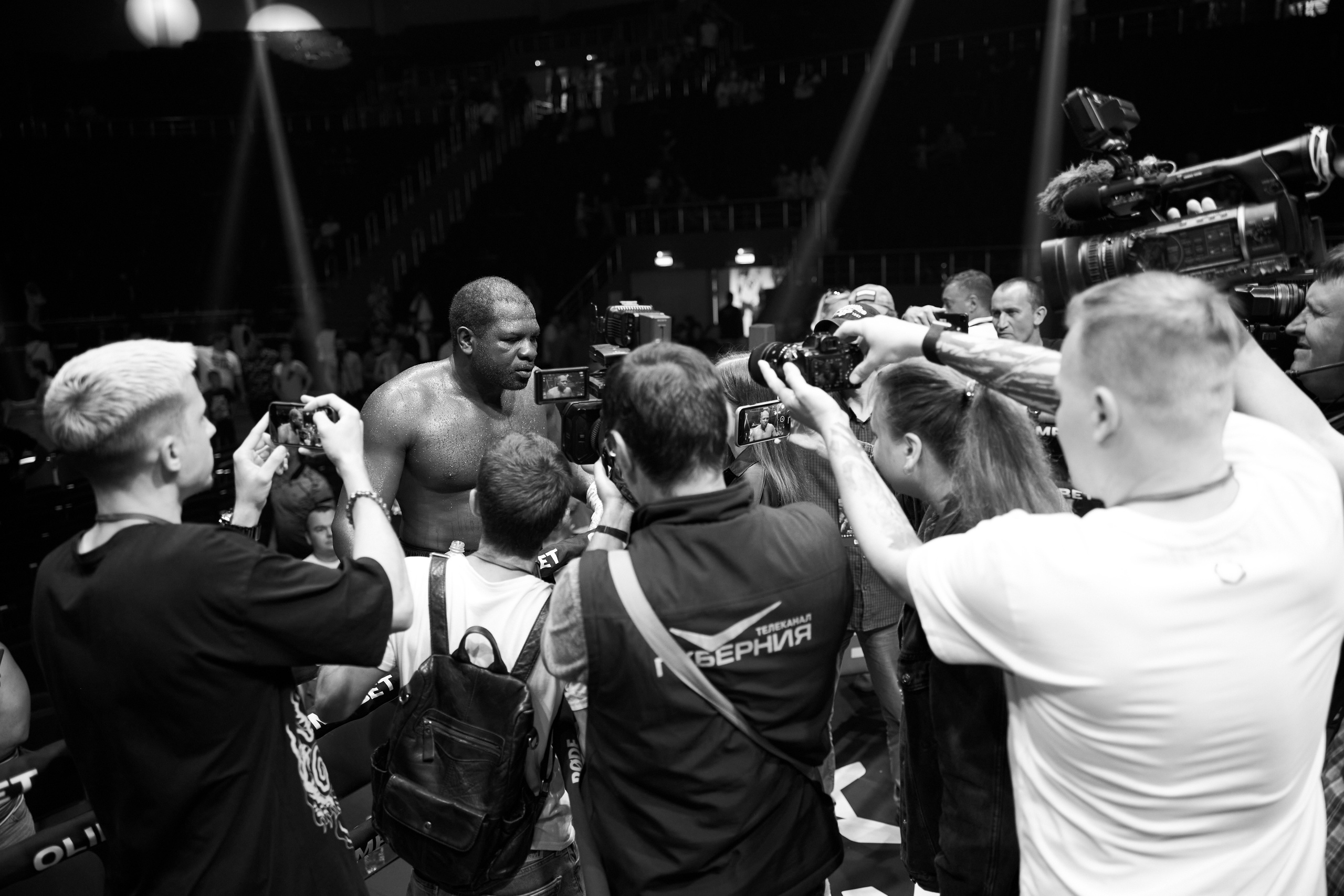 Бокс на Волге. Супер-быстрый репортажный фотограф в Самаре Ринат Калимуллин