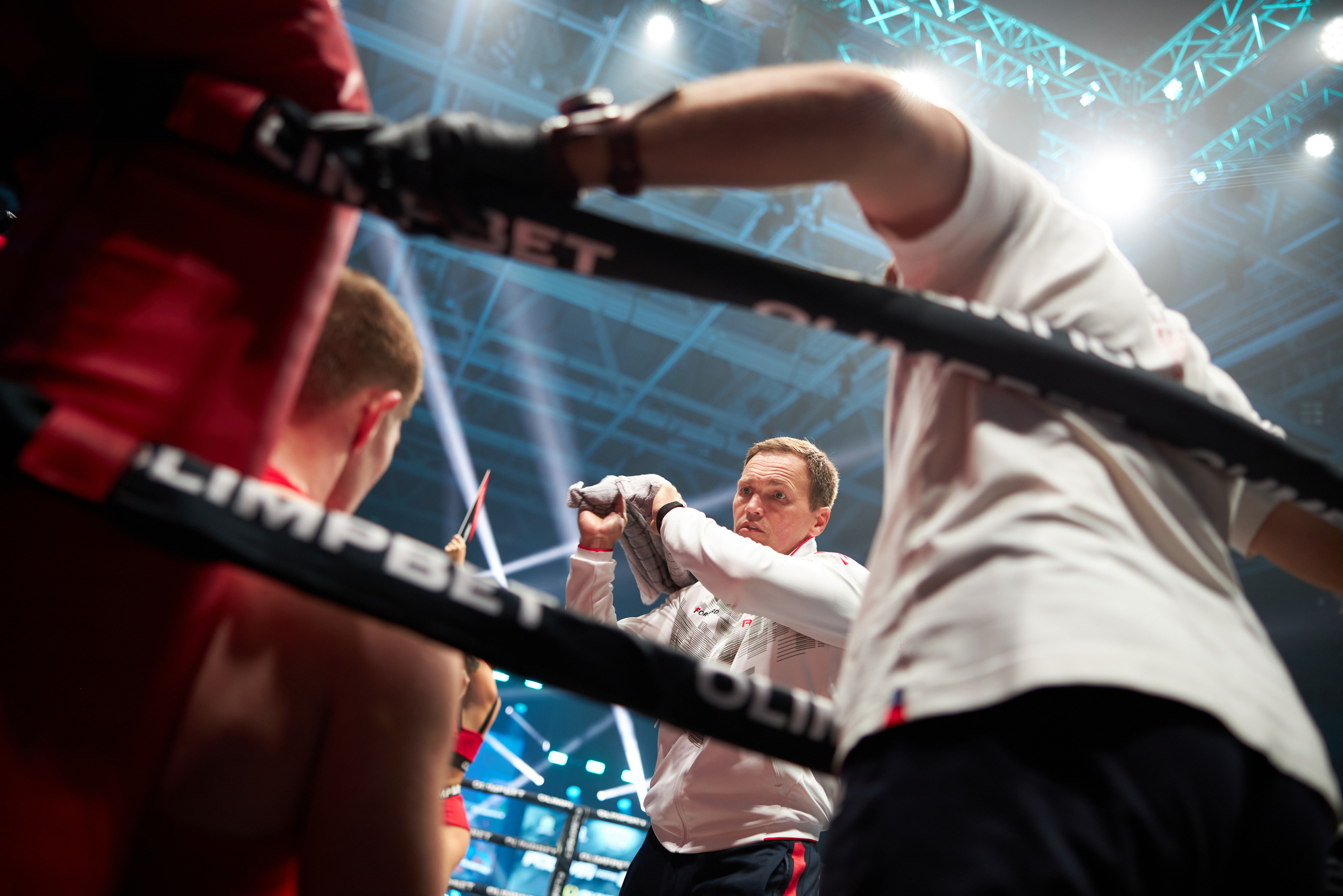 Бокс на Волге. Супер-быстрый репортажный фотограф в Самаре Ринат Калимуллин