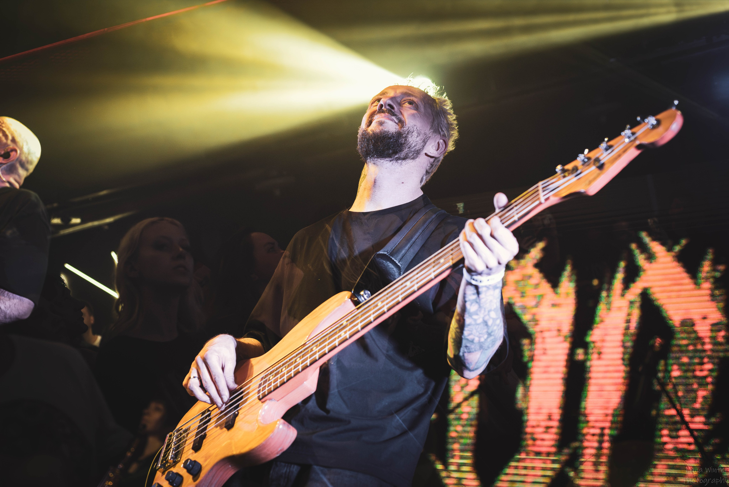 7000$ (29 июня 2025 года, Москва, клуб Урбан). Фотограф Светлана Блинова, Москва и Московская область