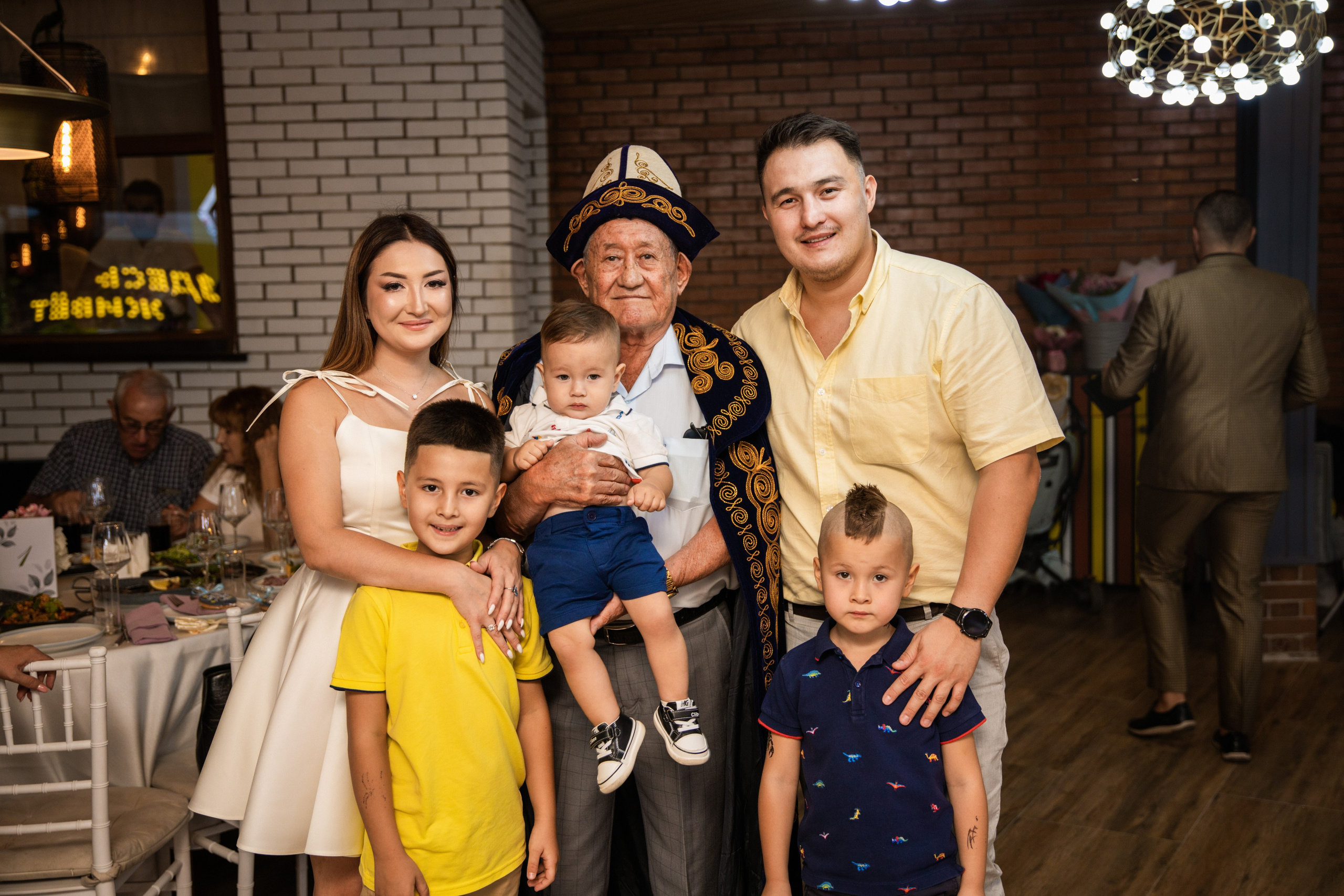 Rinat's 1st Trip Around the Sun. Свадебный и студийный фотограф в Алматы Ильяс Кырбаев